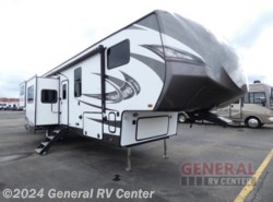 Used 2018 Forest River Wildwood Heritage Glen LTZ 372RD available in Wixom, Michigan