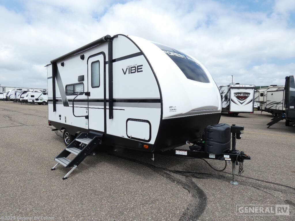 Used 2021 Forest River Vibe 18RB-1SLD available in Wixom, Michigan