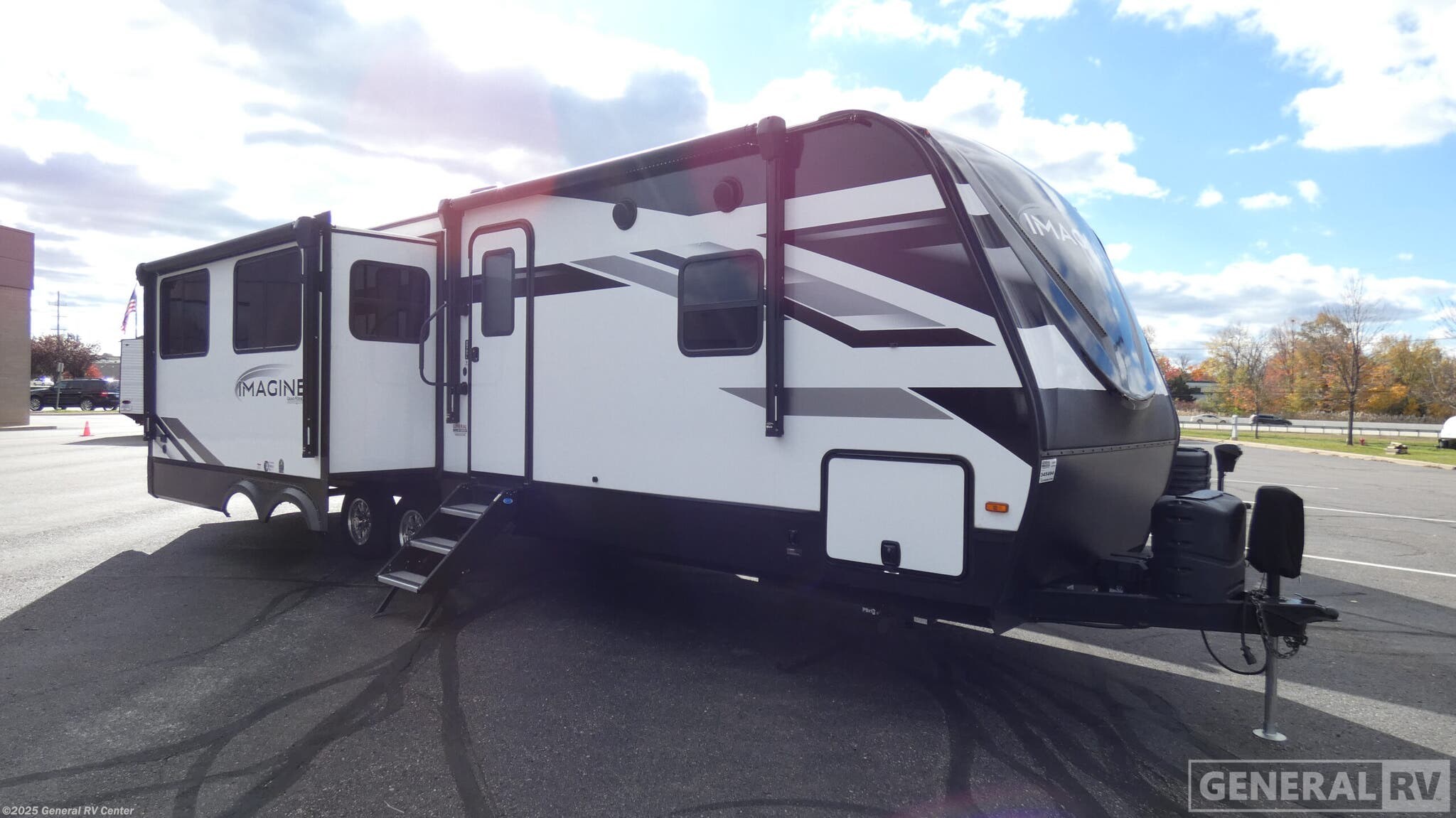 Used 2022 Grand Design Imagine 2970RL available in Wixom, Michigan