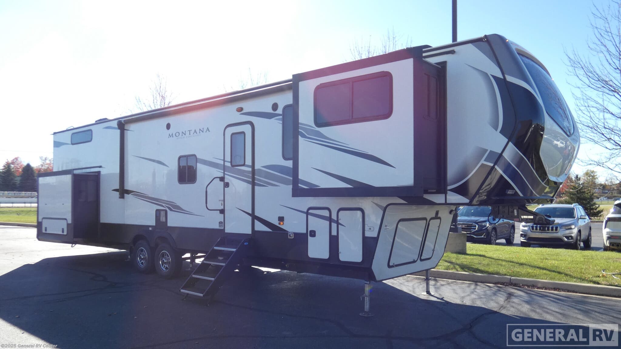 Used 2021 Keystone Montana High Country 377FL available in Wixom, Michigan