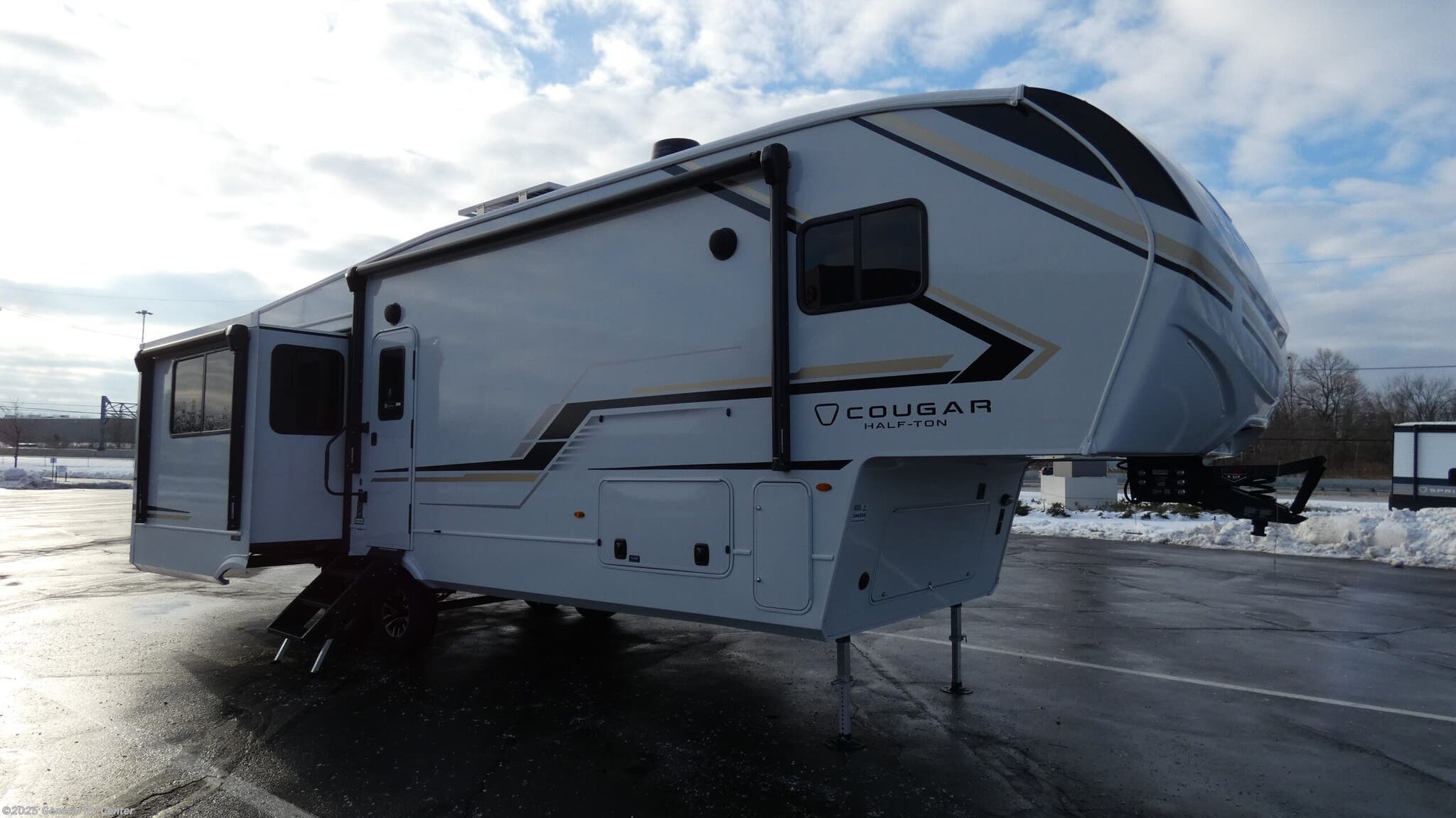 New 2026 Keystone Cougar 29MBD available in Wixom, Michigan