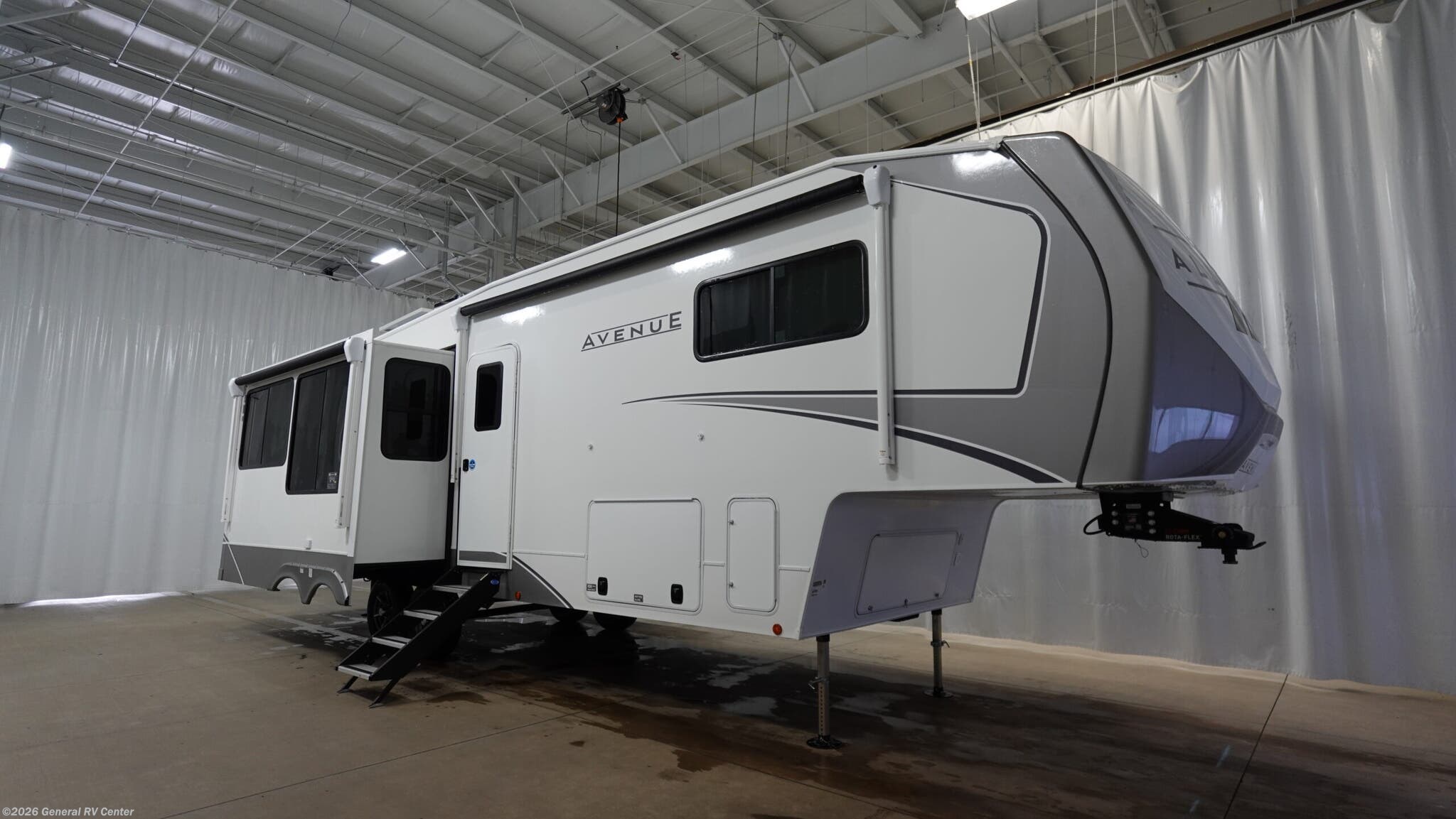 New 2026 Alliance RV Avenue 32RLS available in Wixom, Michigan