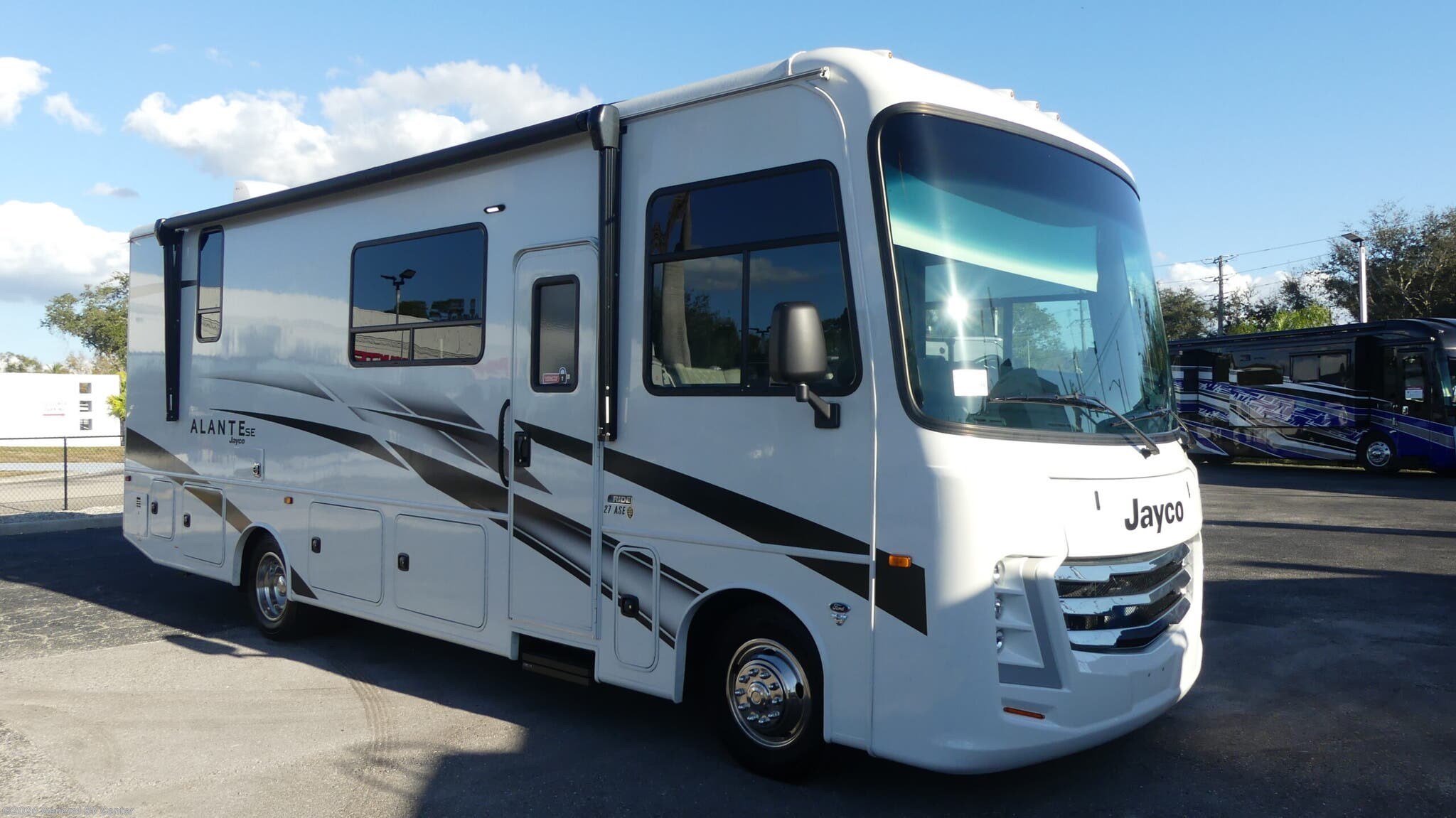 Used 2025 Jayco Alante SE 27ASE available in Wixom, Michigan