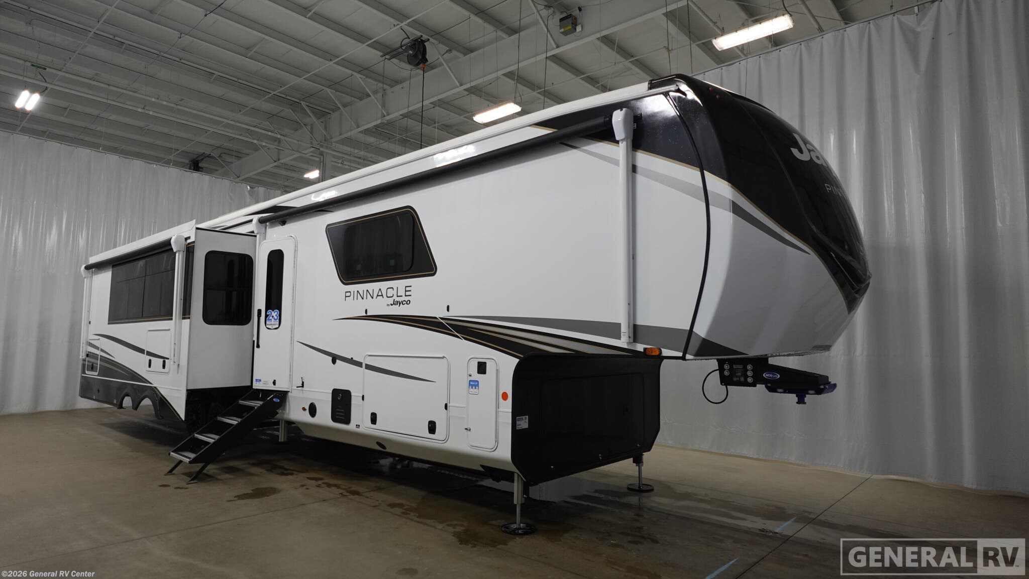 New 2026 Jayco Pinnacle 38FBRK available in Wixom, Michigan