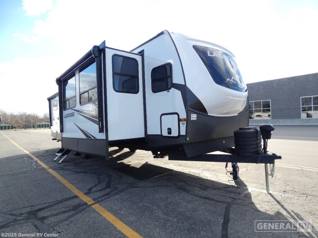 New 2025 Prime Time LaCrosse 3450FB available in Birch Run, Michigan