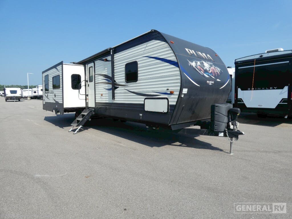 Used 2019 Palomino Puma 31RKSS-2SLD available in Birch Run, Michigan