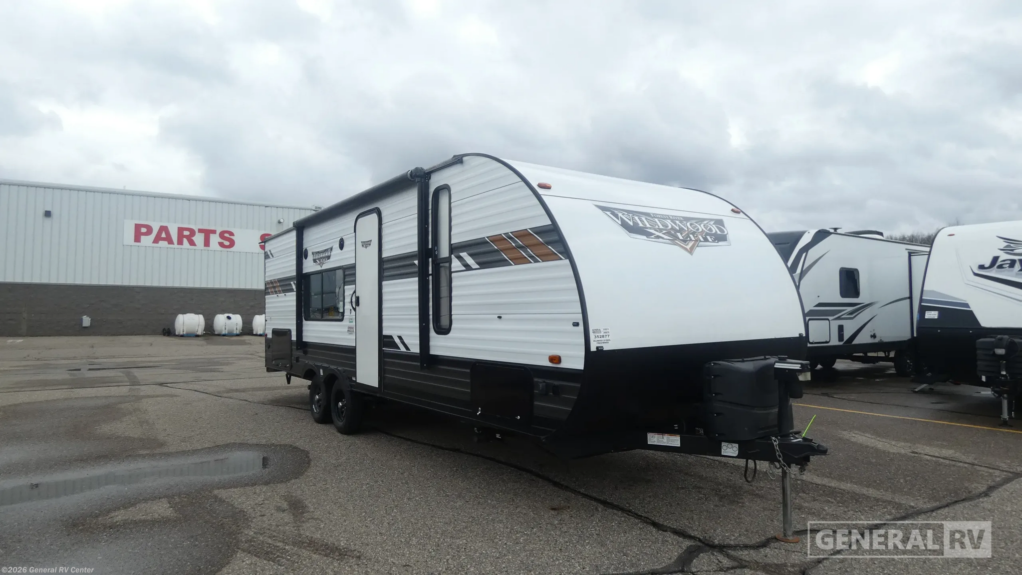 Used 2021 Forest River Wildwood 261BHXL available in Birch Run, Michigan