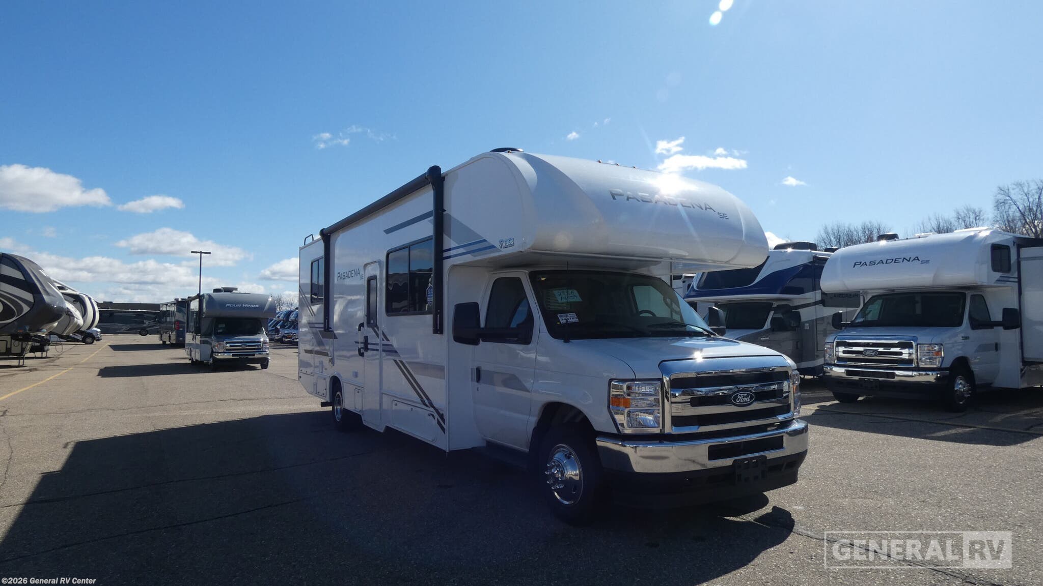 New 2026 Thor Motor Coach Pasadena SE28 available in Birch Run, Michigan