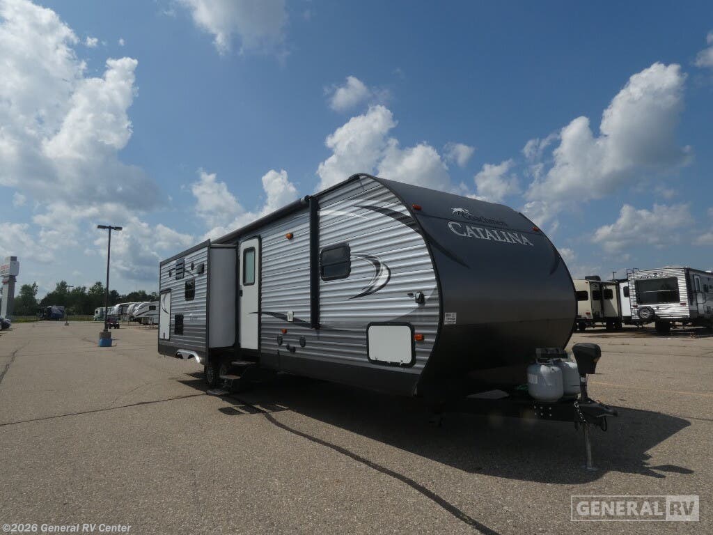 Used 2016 Coachmen Catalina 293RLDS available in Birch Run, Michigan