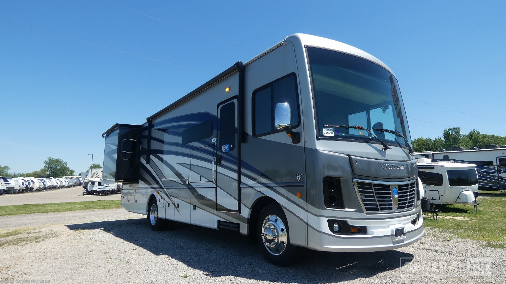 New 2025 Holiday Rambler Vacationer 33C available in Birch Run, Michigan