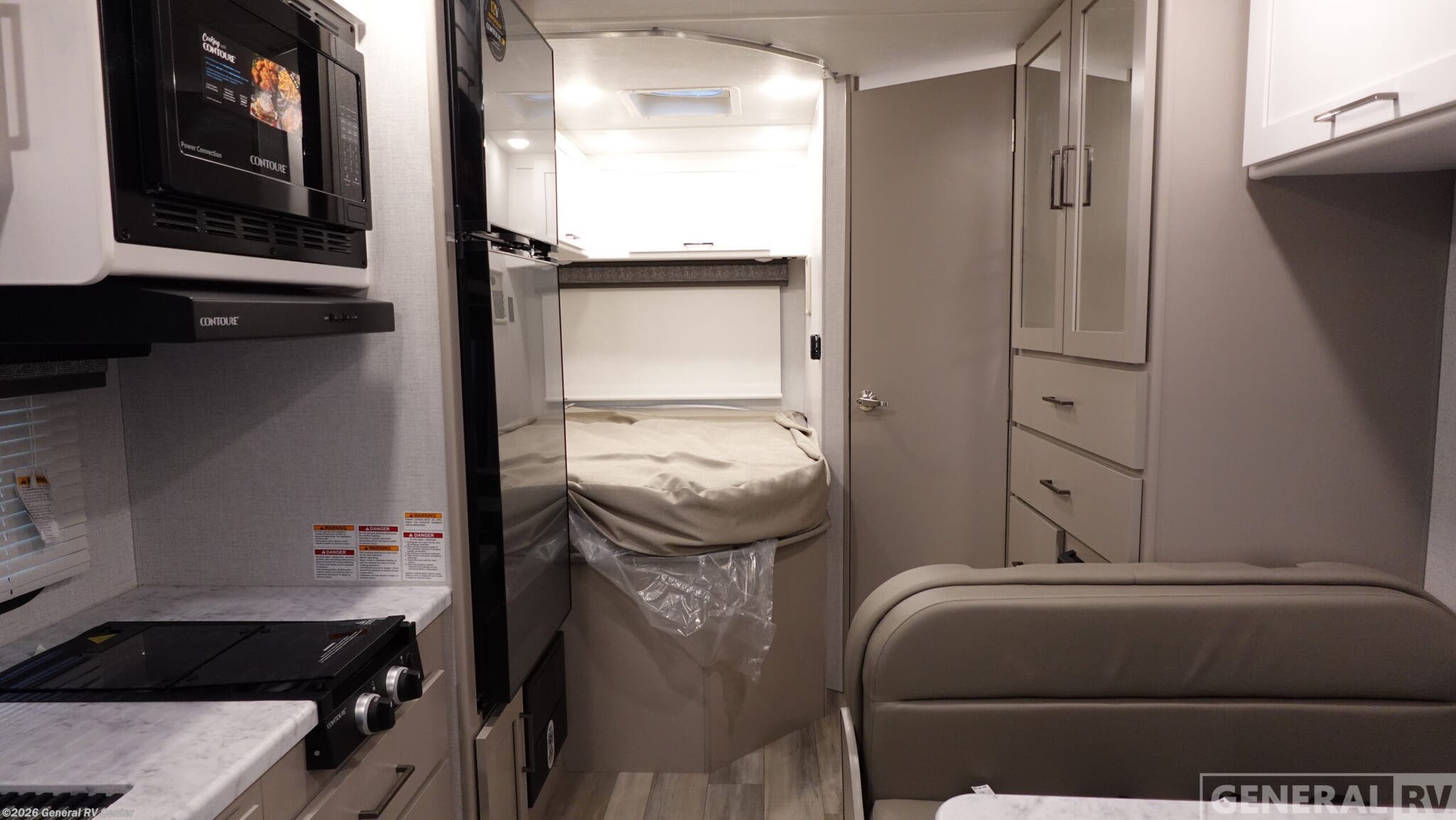 New 2026 Thor Motor Coach Pasadena SE SE21 Chevy available in Birch Run, Michigan