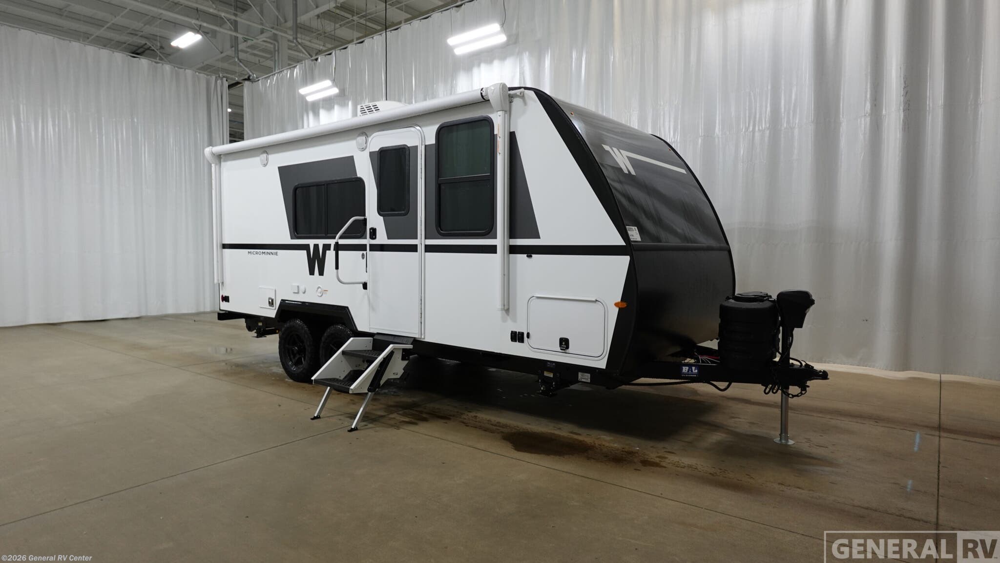 New 2026 Winnebago Micro Minnie 2108DS available in Birch Run, Michigan