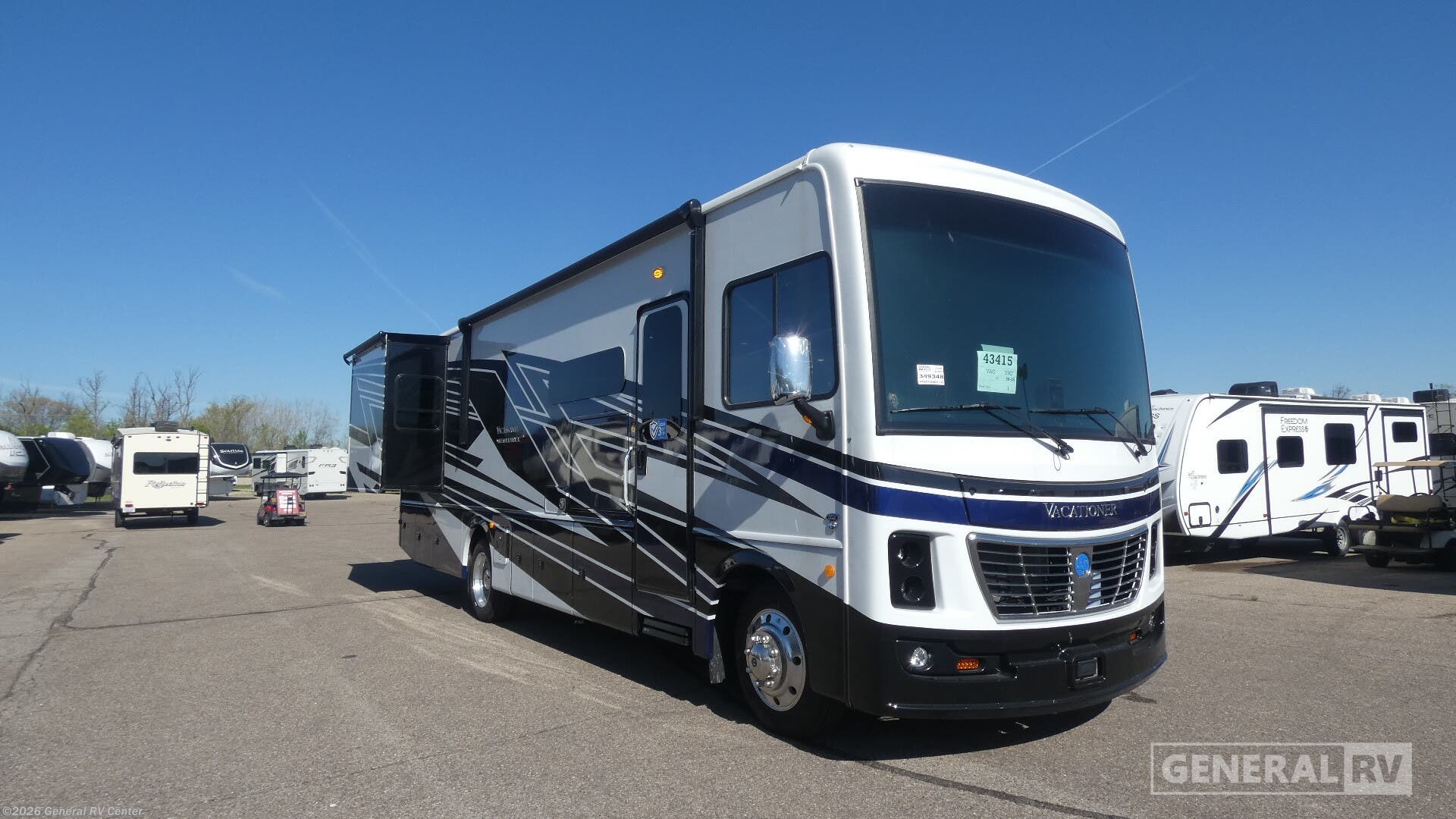 New 2026 Holiday Rambler Vacationer 33C available in Birch Run, Michigan