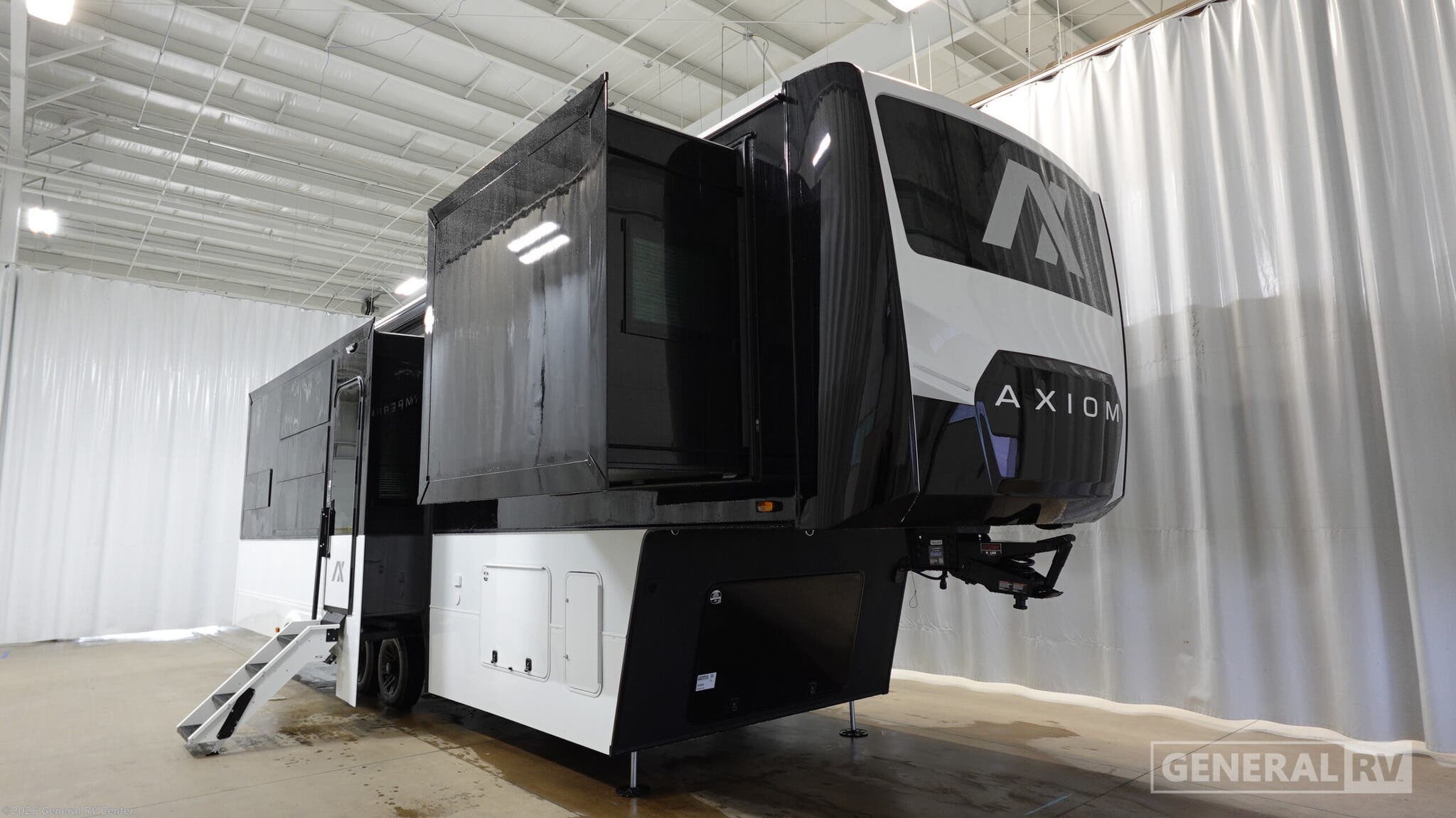 New 2027 Axiom Imperium I2900 available in Birch Run, Michigan