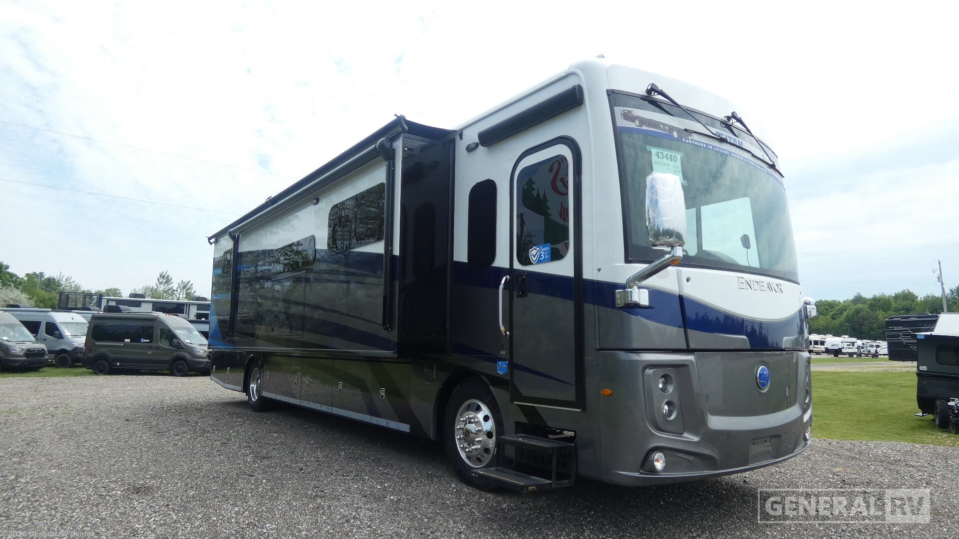 New 2026 Holiday Rambler Endeavor 38W available in Birch Run, Michigan