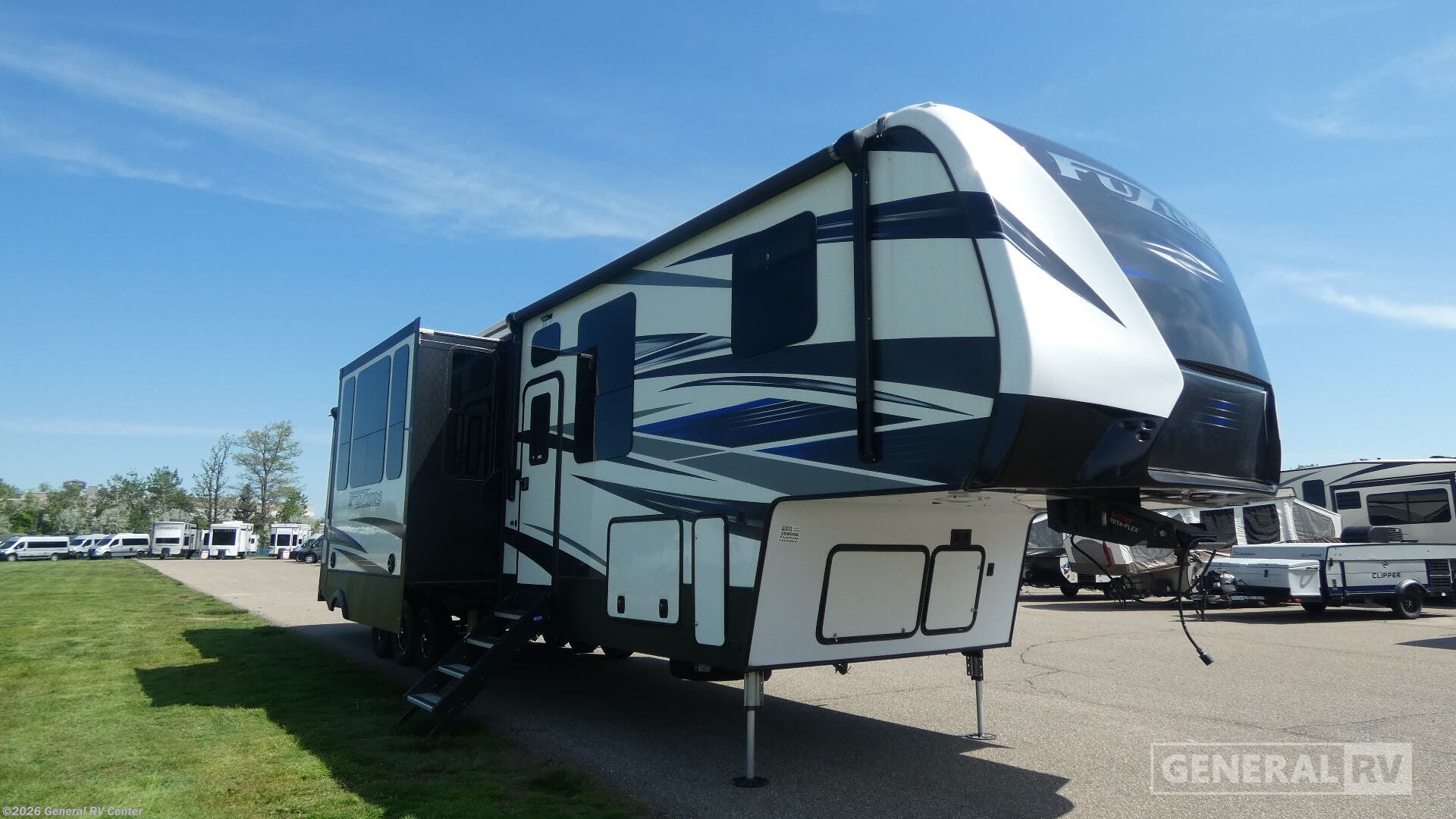 Used 2018 Keystone Fuzion 417 available in Birch Run, Michigan