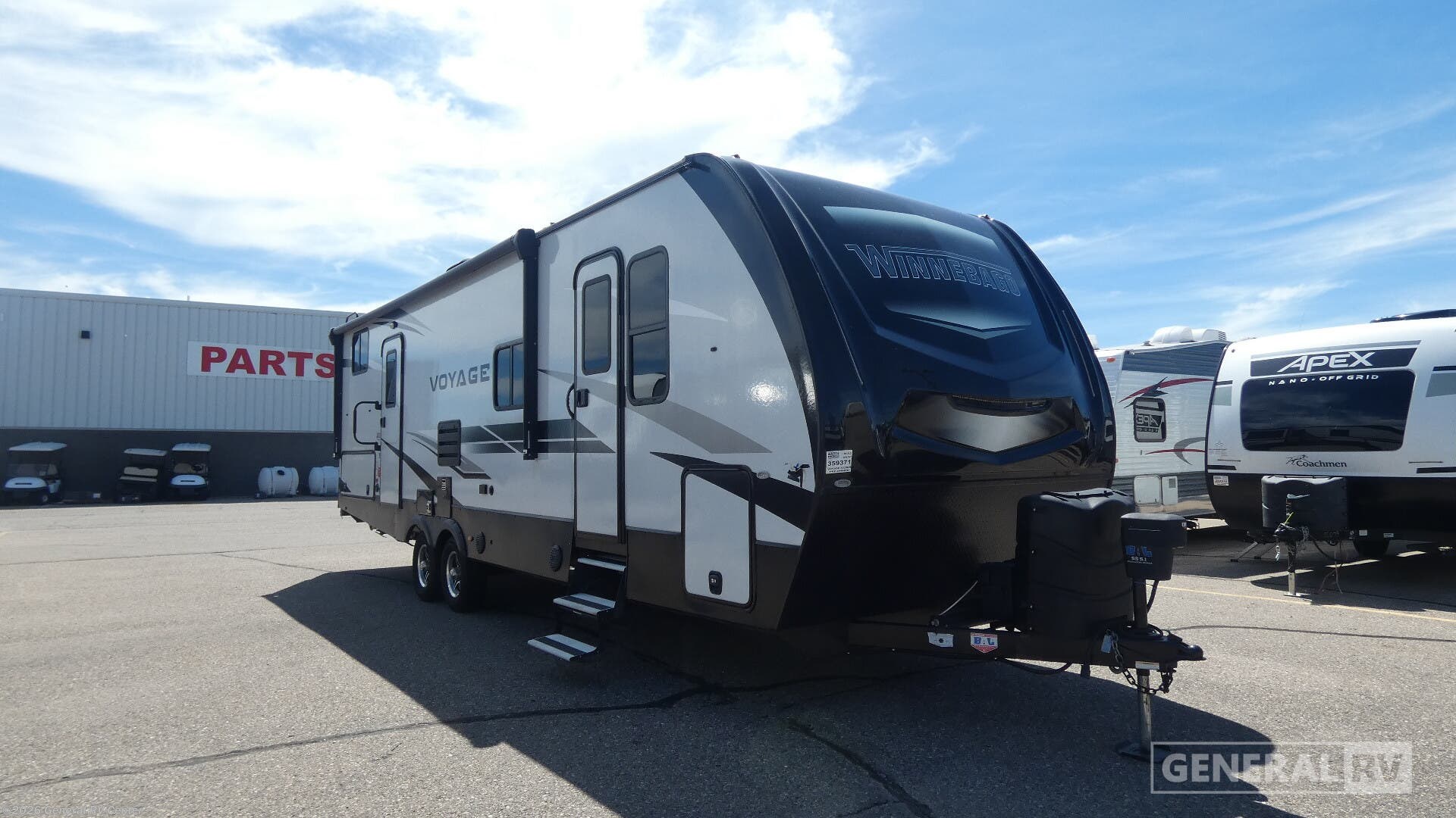 Used 2022 Winnebago Voyage 3033BH available in Birch Run, Michigan