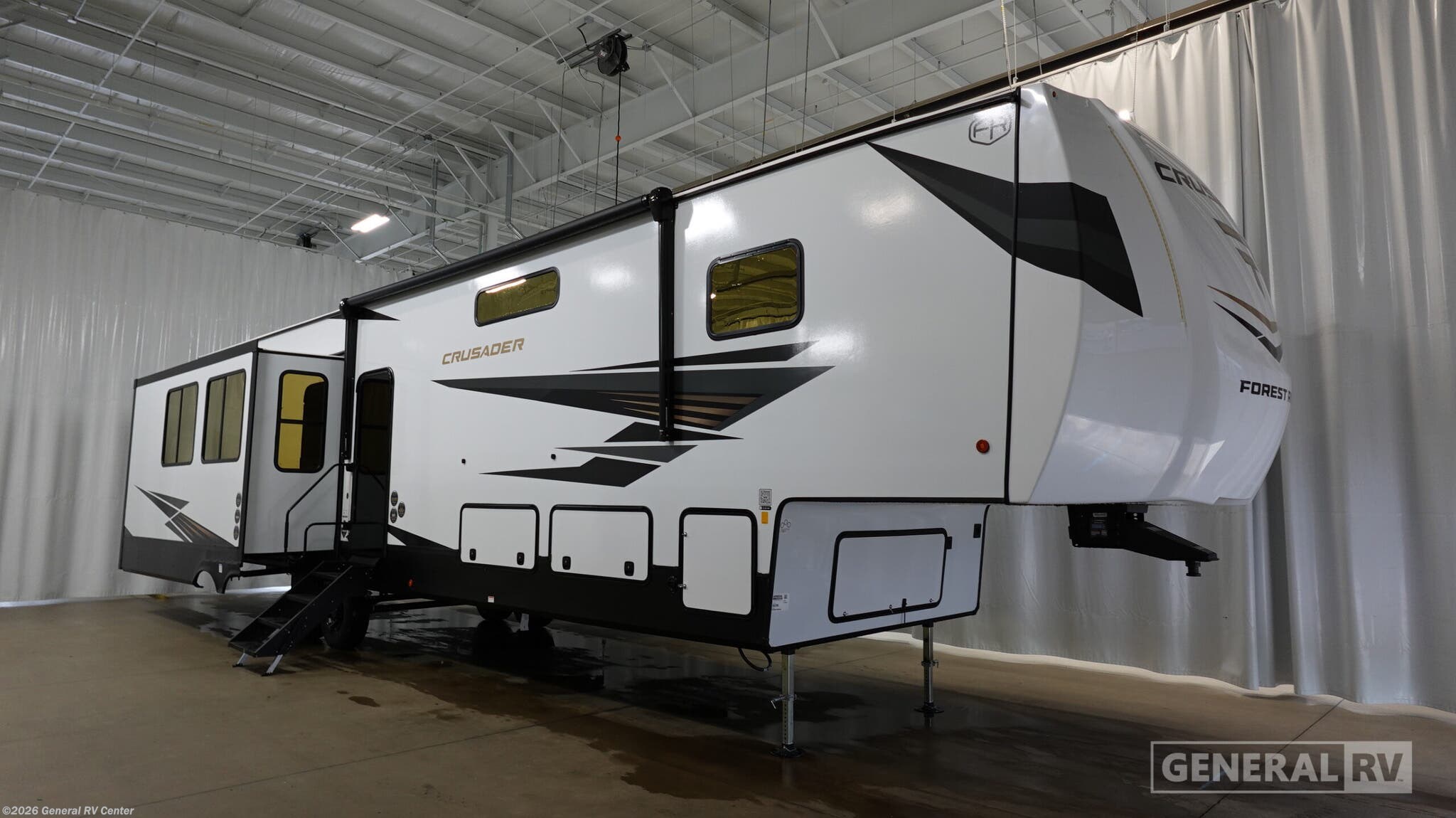 New 2027 Prime Time Crusader BONUS38 available in Birch Run, Michigan
