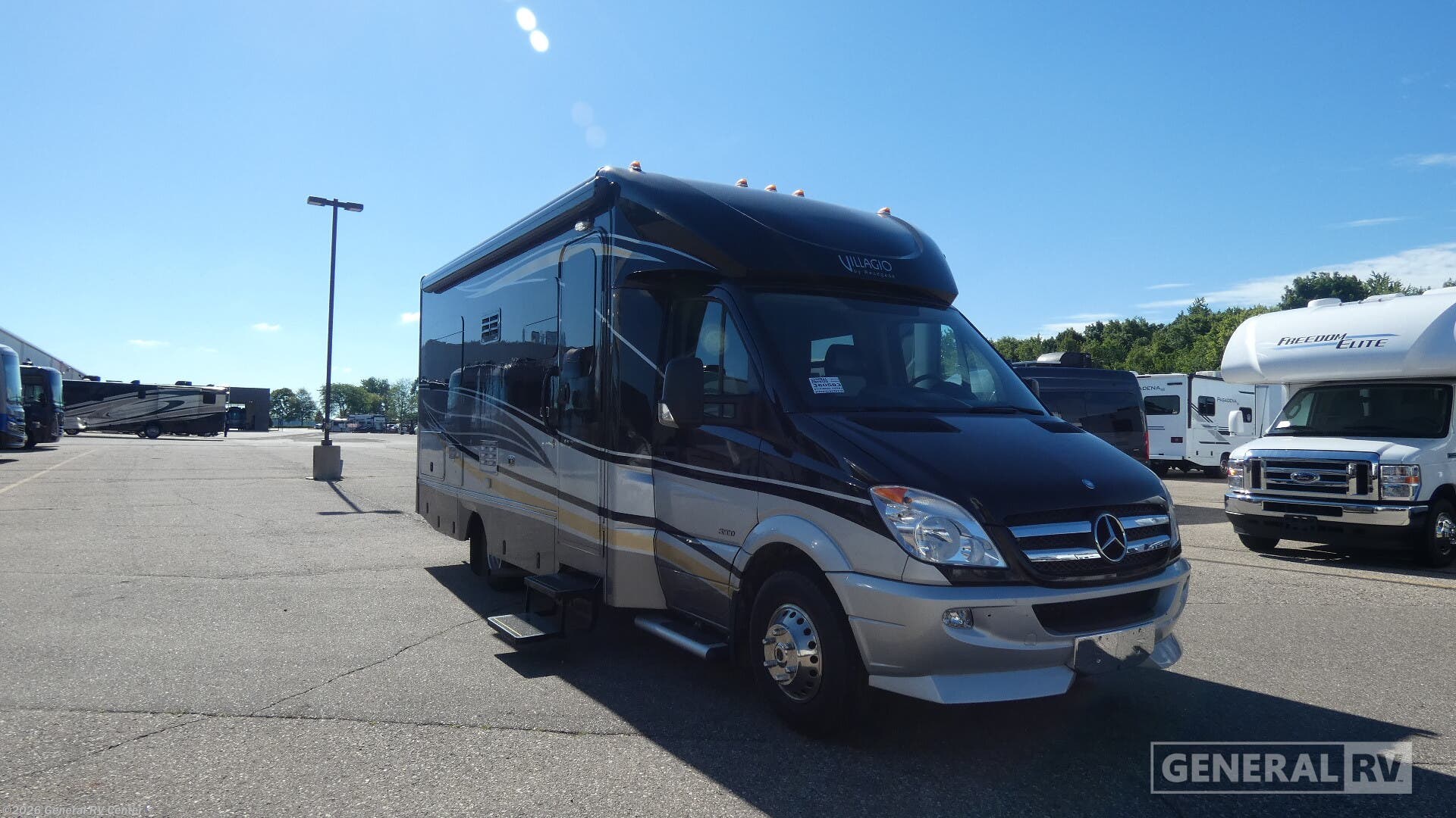Used 2014 Renegade RV Villagio 25RBS available in Birch Run, Michigan