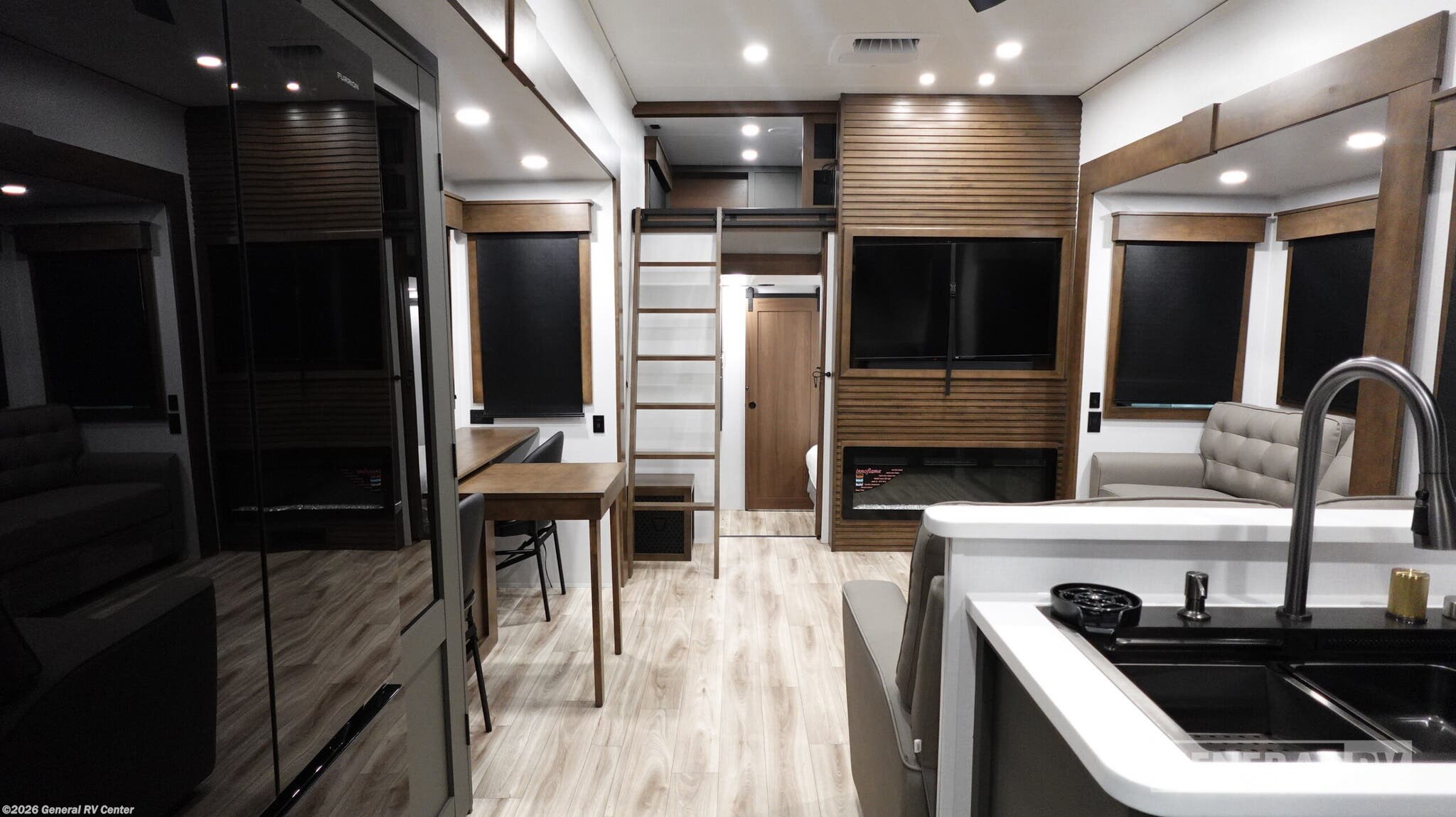 New 2027 Keystone Montana High Country 391TB available in Birch Run, Michigan