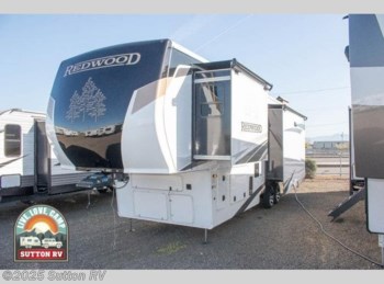 New 2022 CrossRoads Redwood 3401RL available in Eugene, Oregon