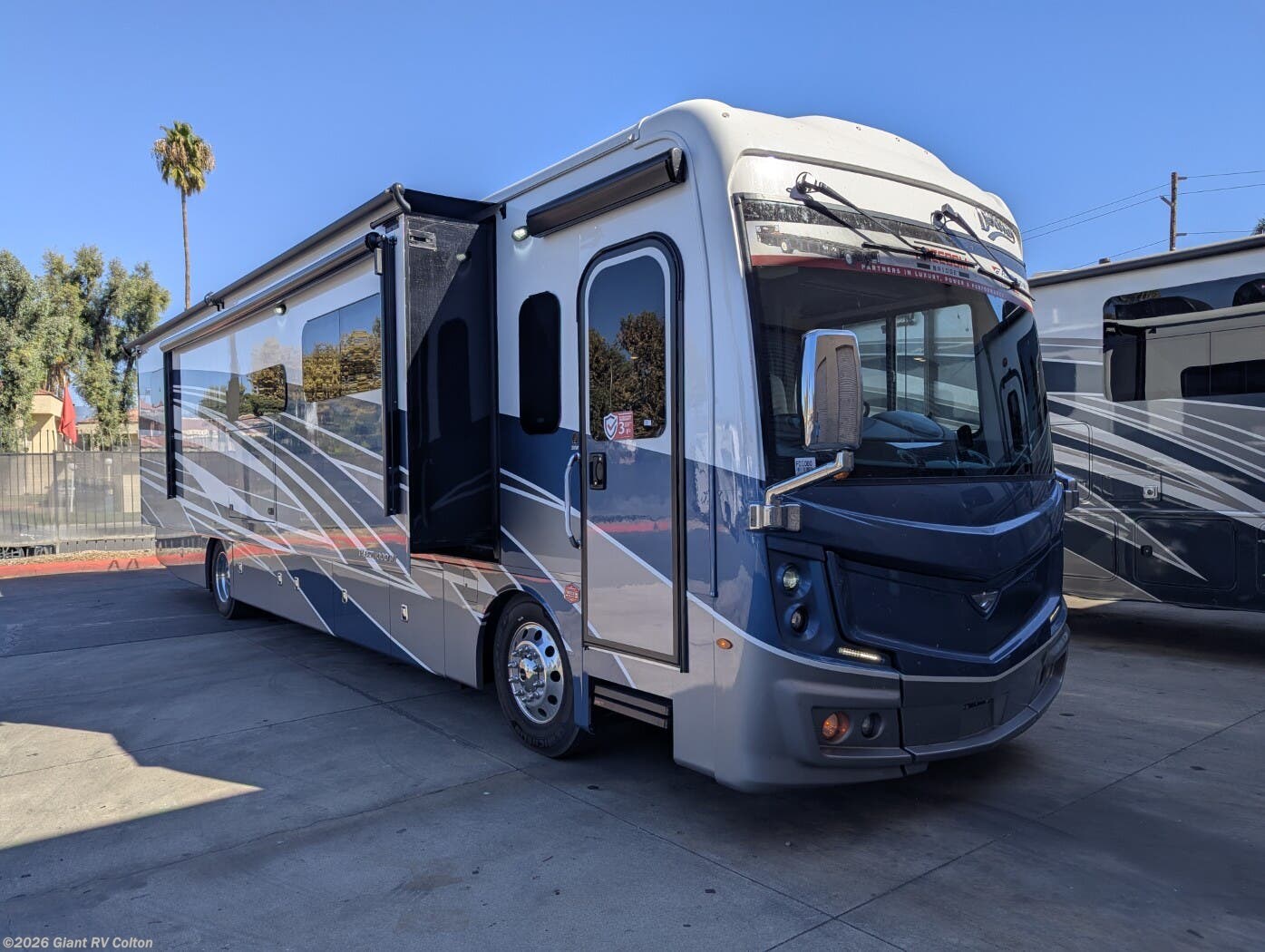 New 2026 Fleetwood Discovery 38W available in Colton, California