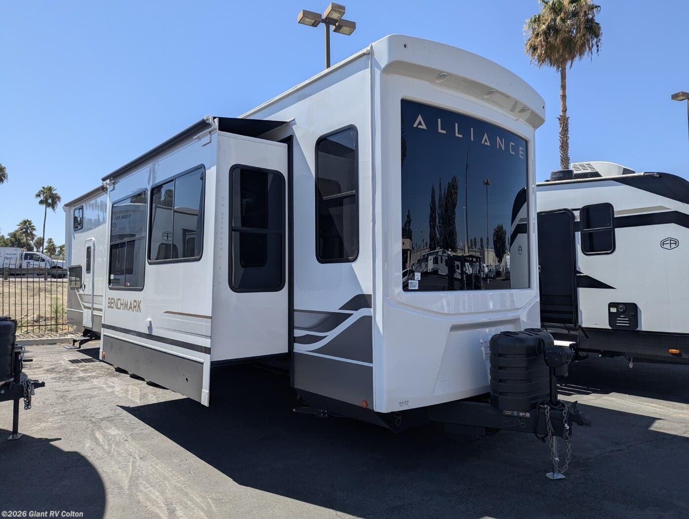 New 2026 Alliance RV Benchmark 42LFT available in Colton, California