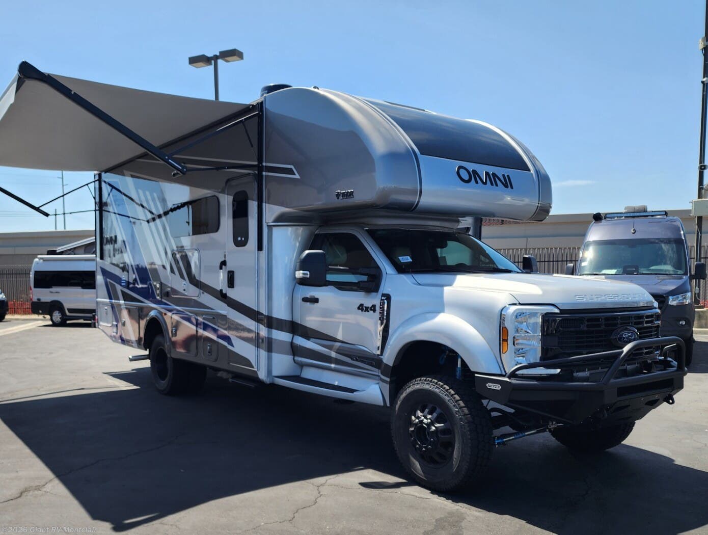 New 2026 Thor Motor Coach Omni Trail S29 available in Montclair, California