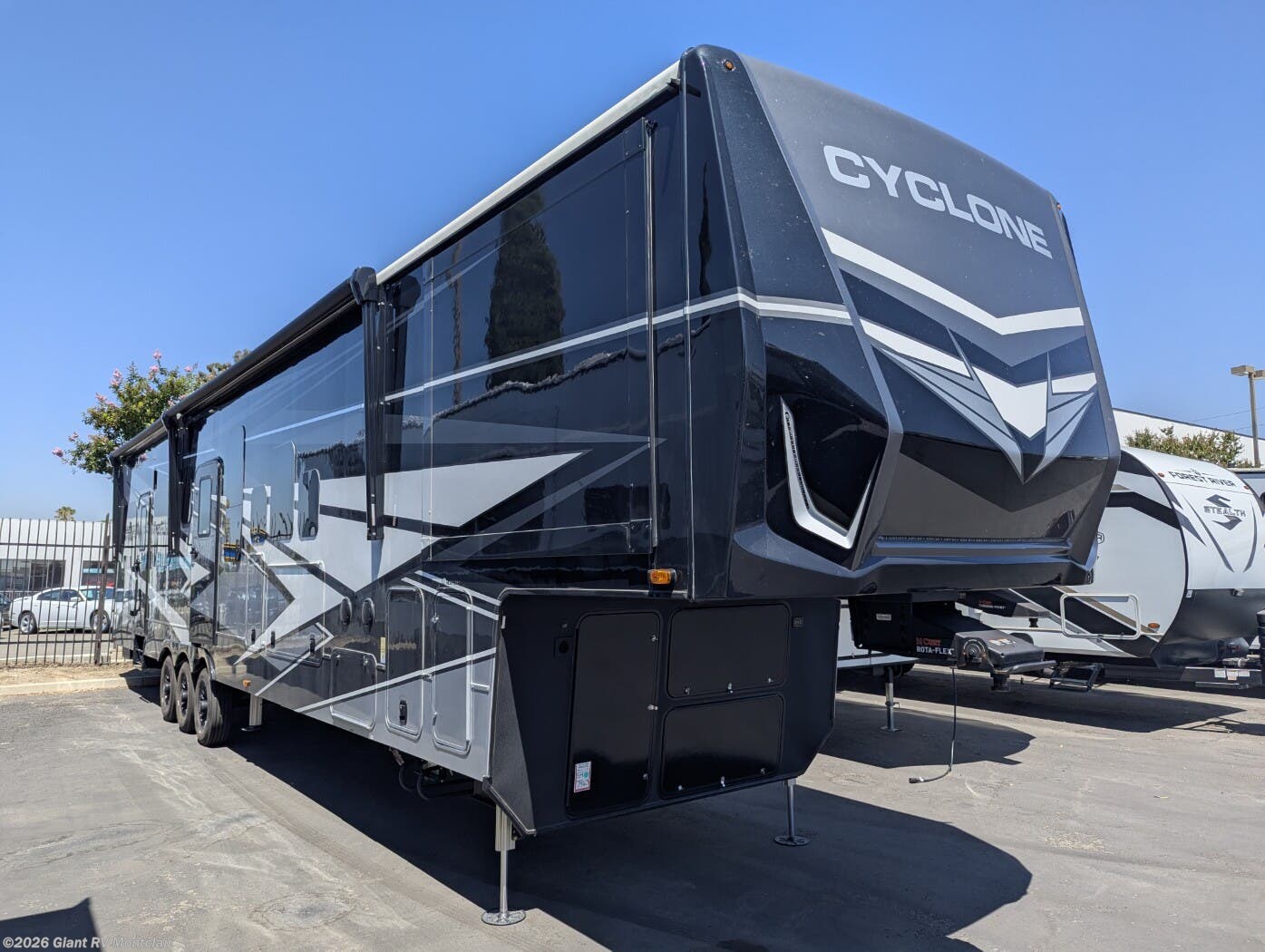 New 2025 Heartland Cyclone CY 4215 available in Montclair, California