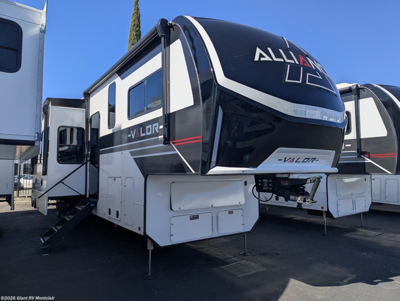 New 2026 Alliance RV Valor 41V16 available in Montclair, California