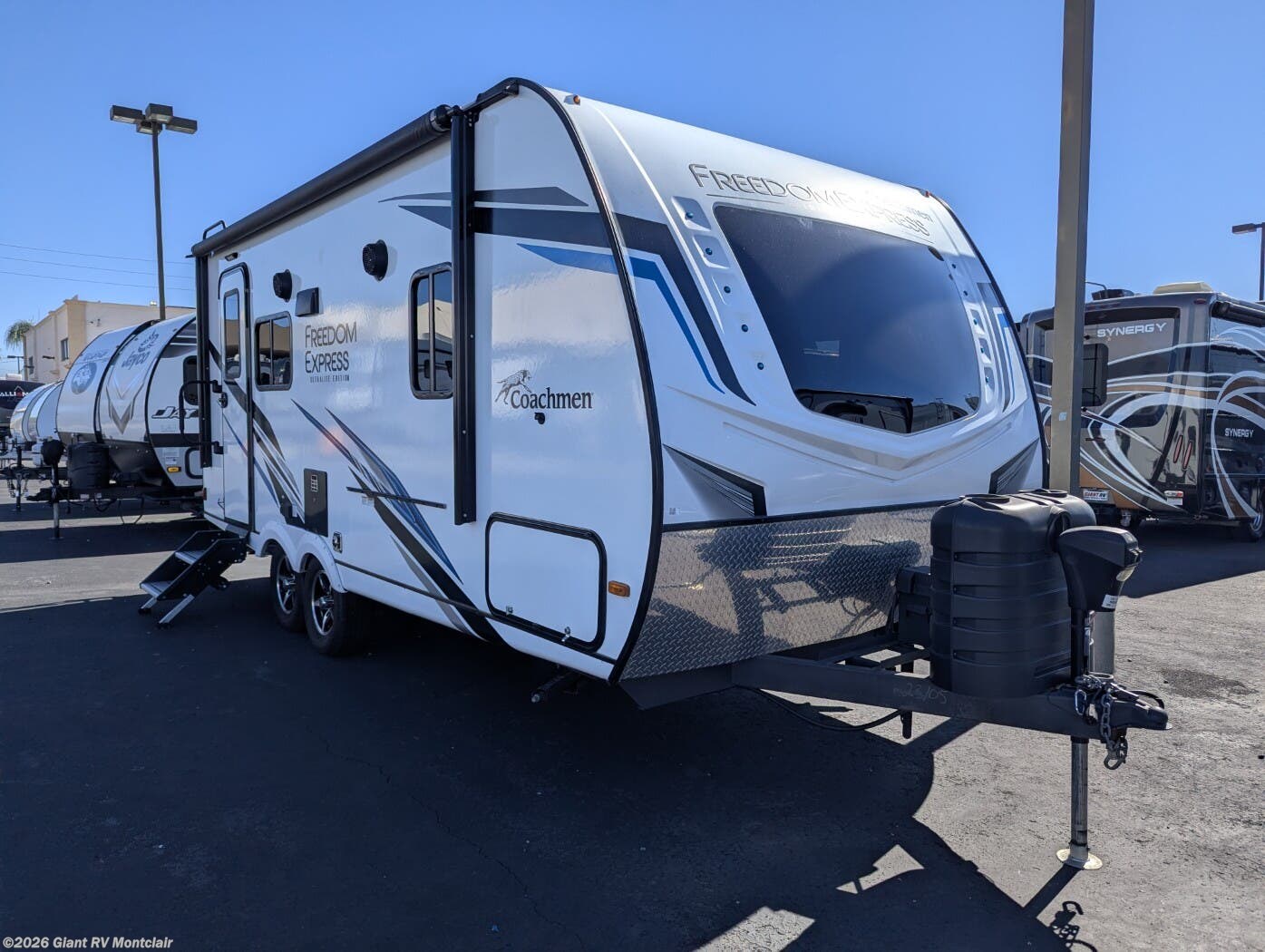 Used 2022 Coachmen Freedom Express Ultra Lite 192RBS available in Montclair, California