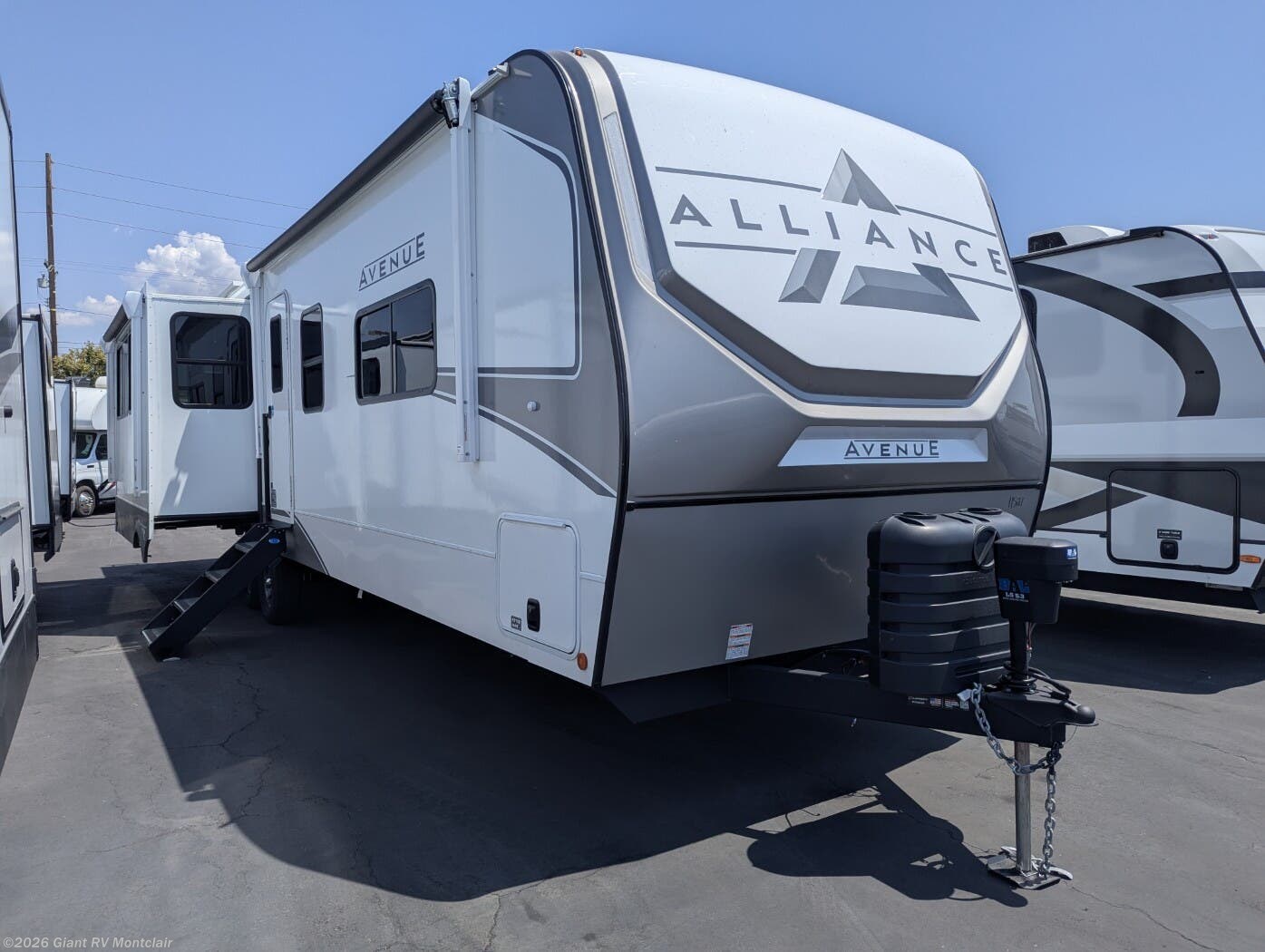 New 2026 Alliance RV Avenue 332RL available in Montclair, California