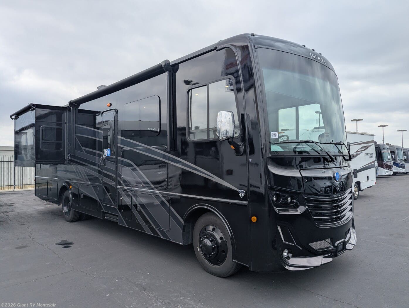 New 2026 Holiday Rambler Invicta 32RW available in Montclair, California