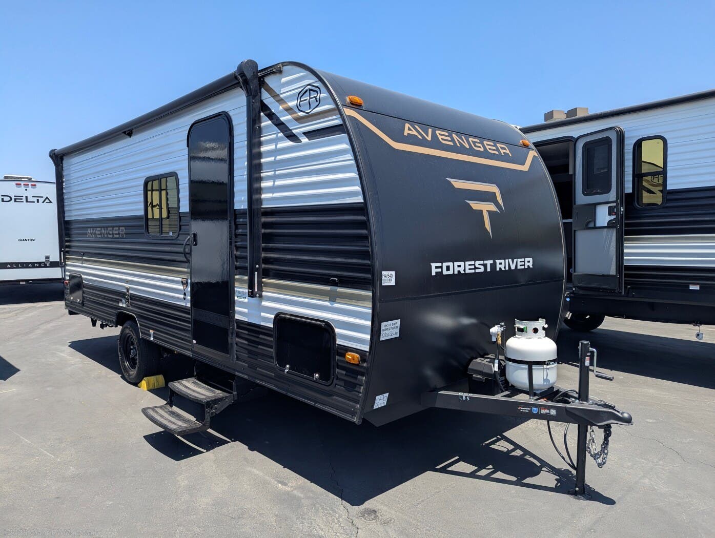 New 2026 Prime Time Avenger LT 18DBS available in Montclair, California