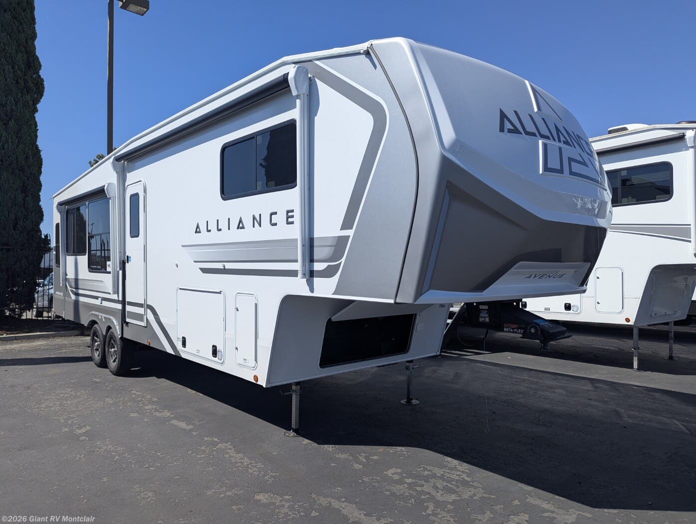 New 2027 Alliance RV Avenue 32RLS available in Montclair, California