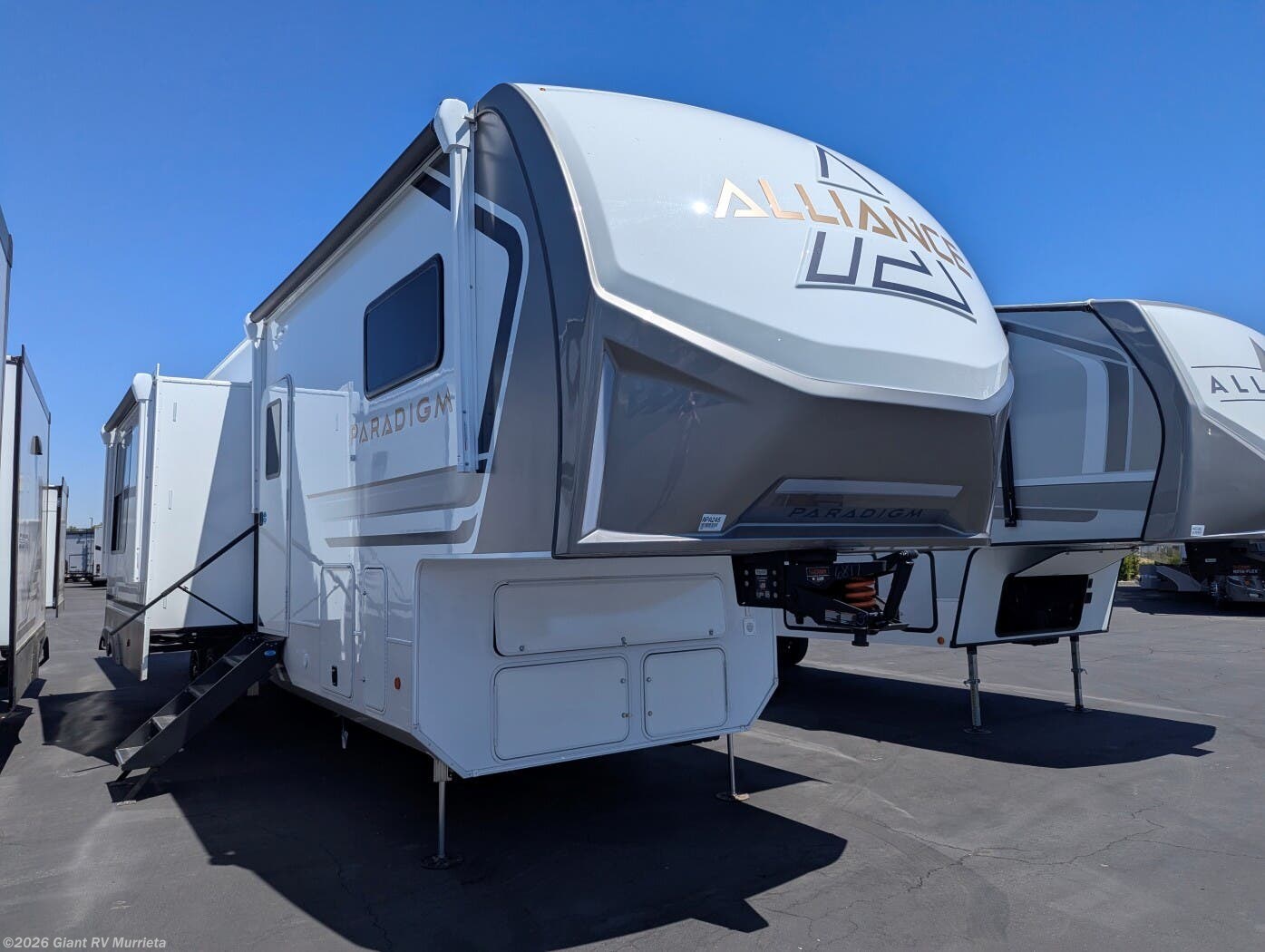 New 2026 Alliance RV Paradigm 395DS available in Murrieta, California