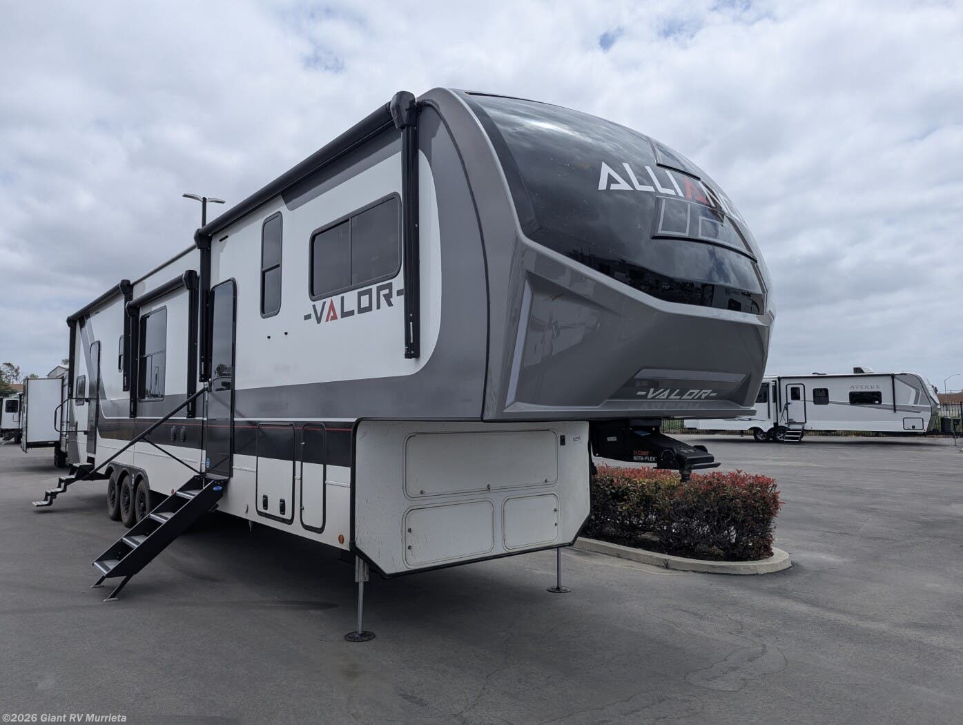 New 2025 Alliance RV Valor 44V14 available in Murrieta, California