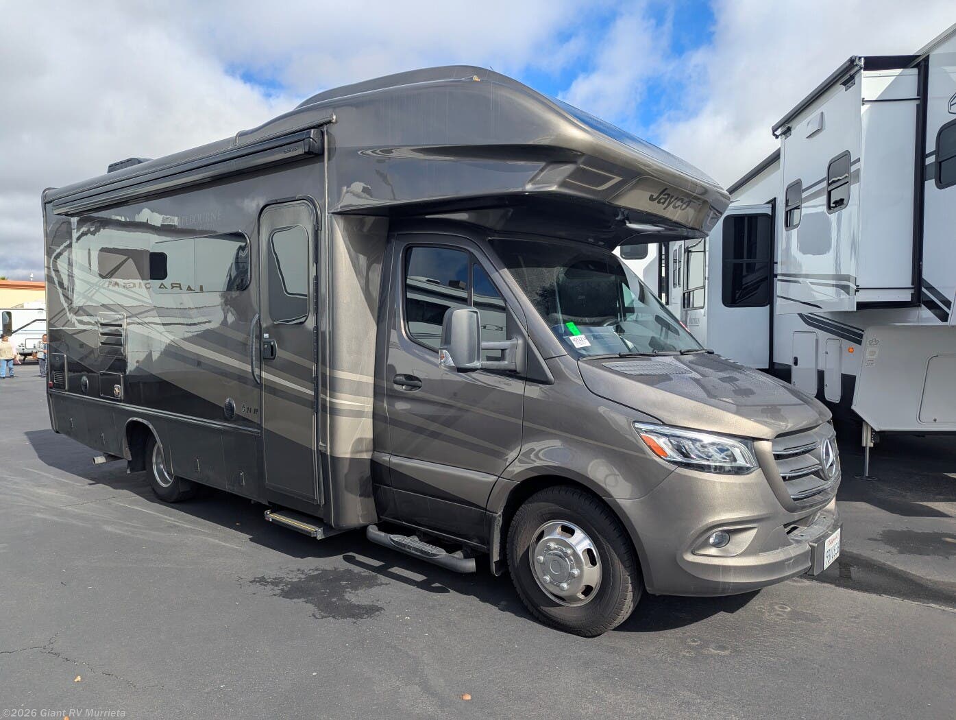 Used 2022  Jayco Melbourne Prestige 24RP by Jayco from Giant RV in Murrieta, CA