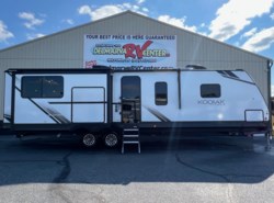 New 2025 Dutchmen Kodiak Ultimate 3361RKSL available in Milford, Delaware