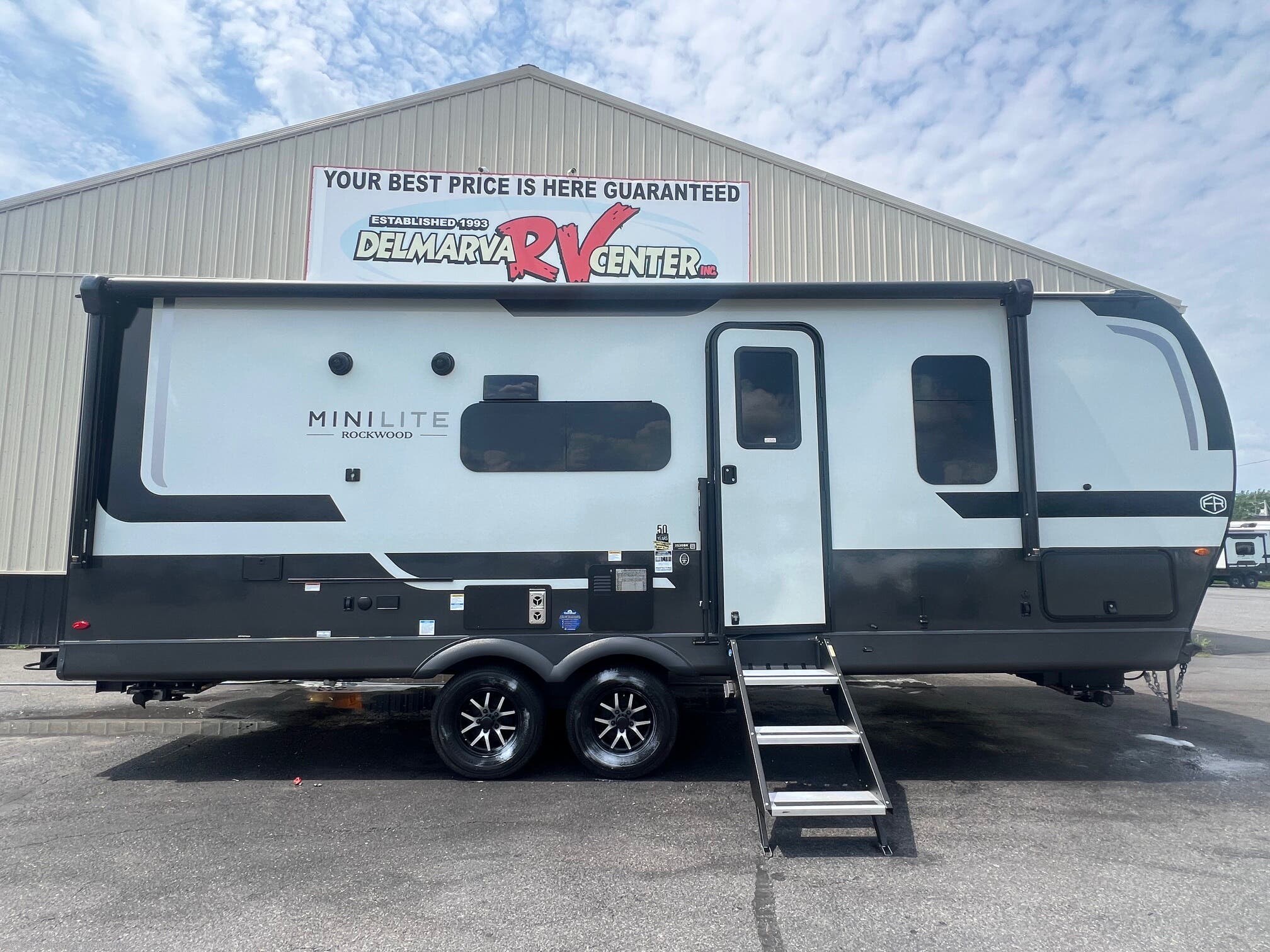 New 2026 Forest River Rockwood Mini Lite 2520BH available in Milford, Delaware