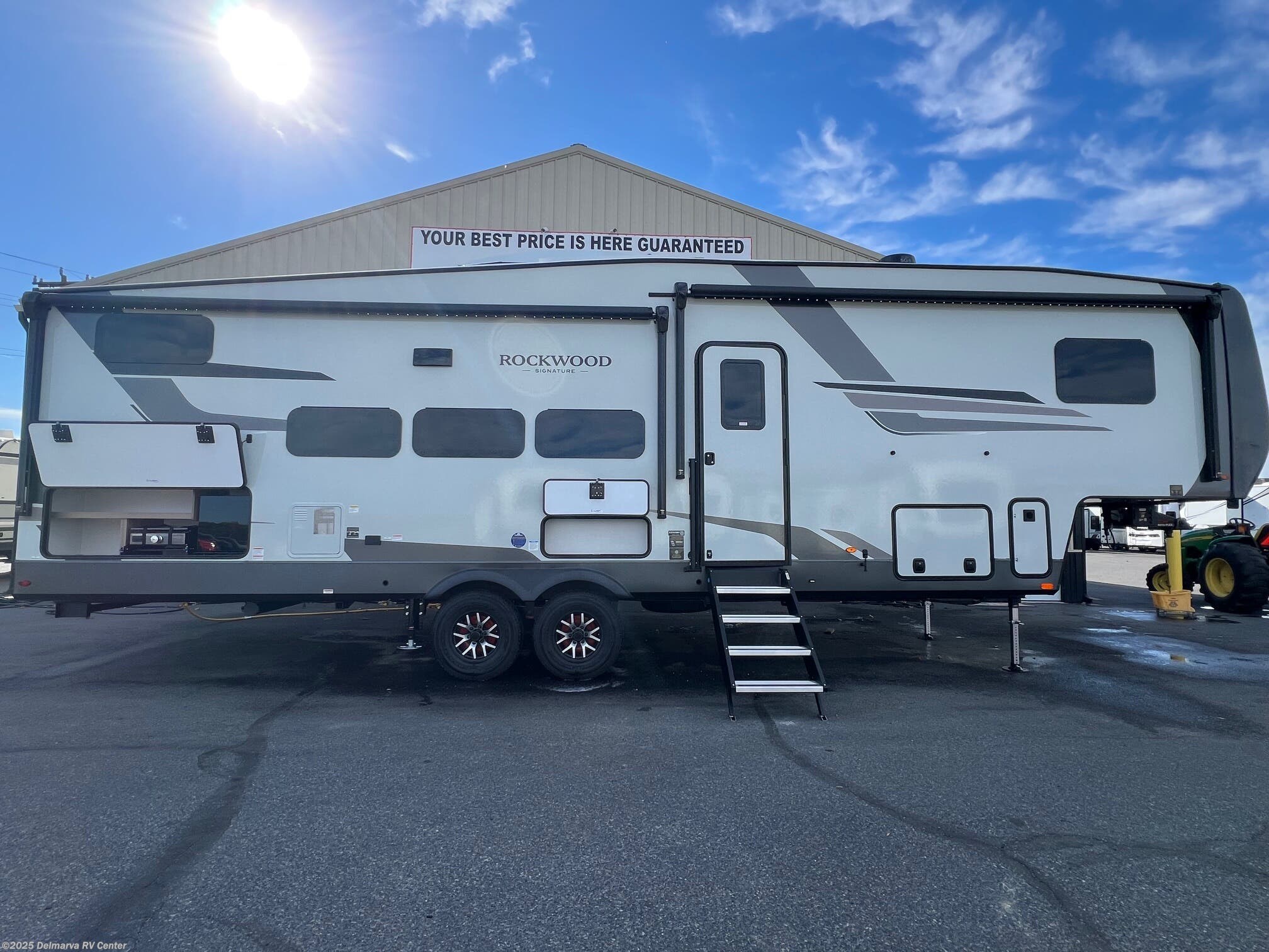 New 2026 Forest River Rockwood Signature R374DBH available in Milford, Delaware