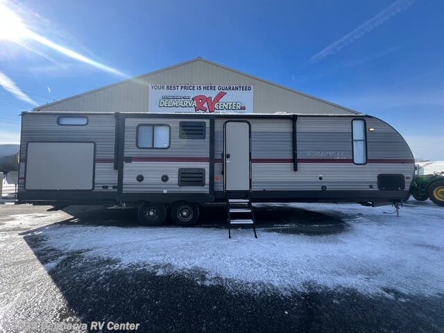 Used 2019 Forest River Cherokee 304BH available in Milford, Delaware