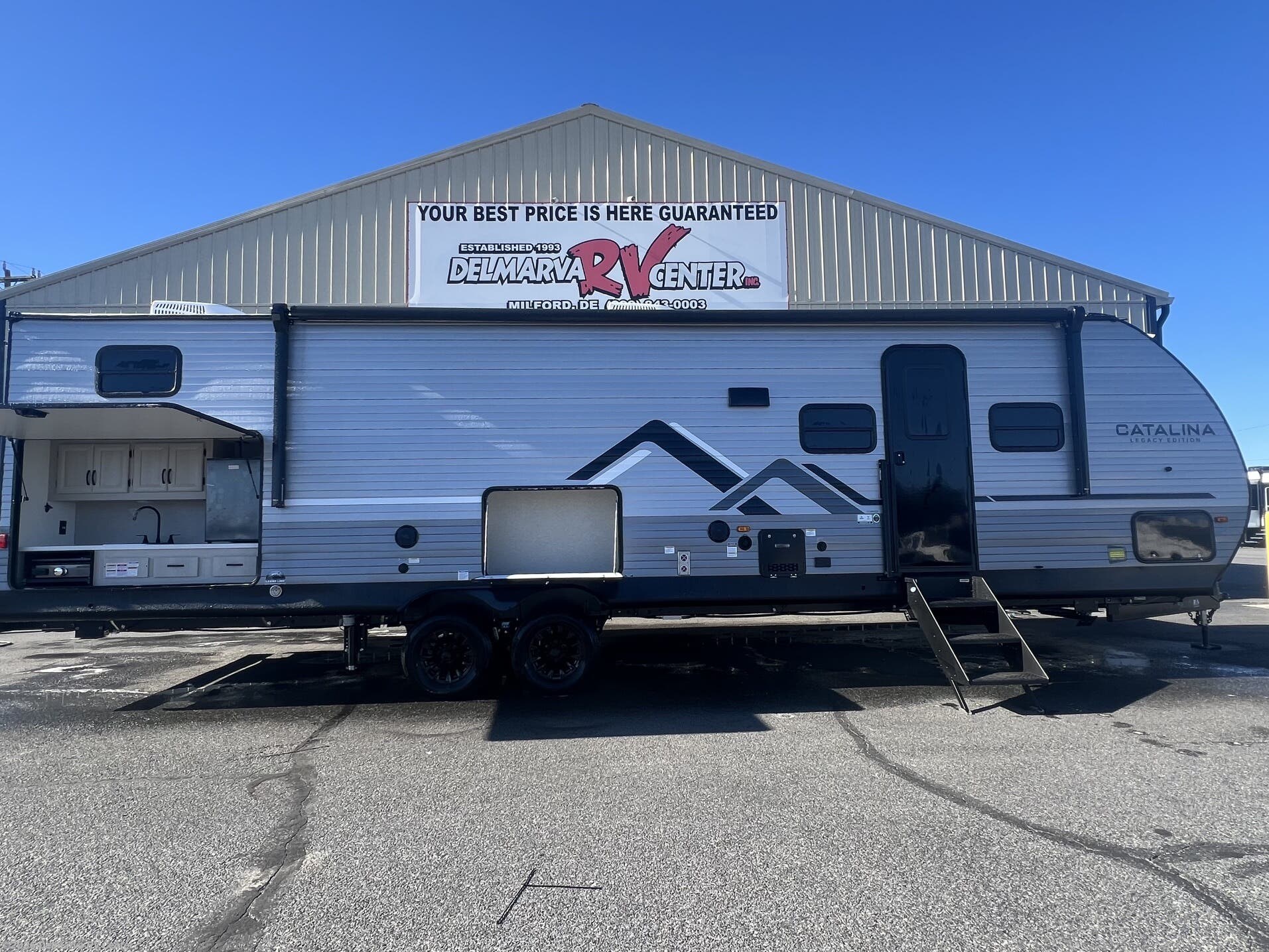 New 2027 Coachmen Catalina Legacy Edition 323BHDS available in Milford, Delaware