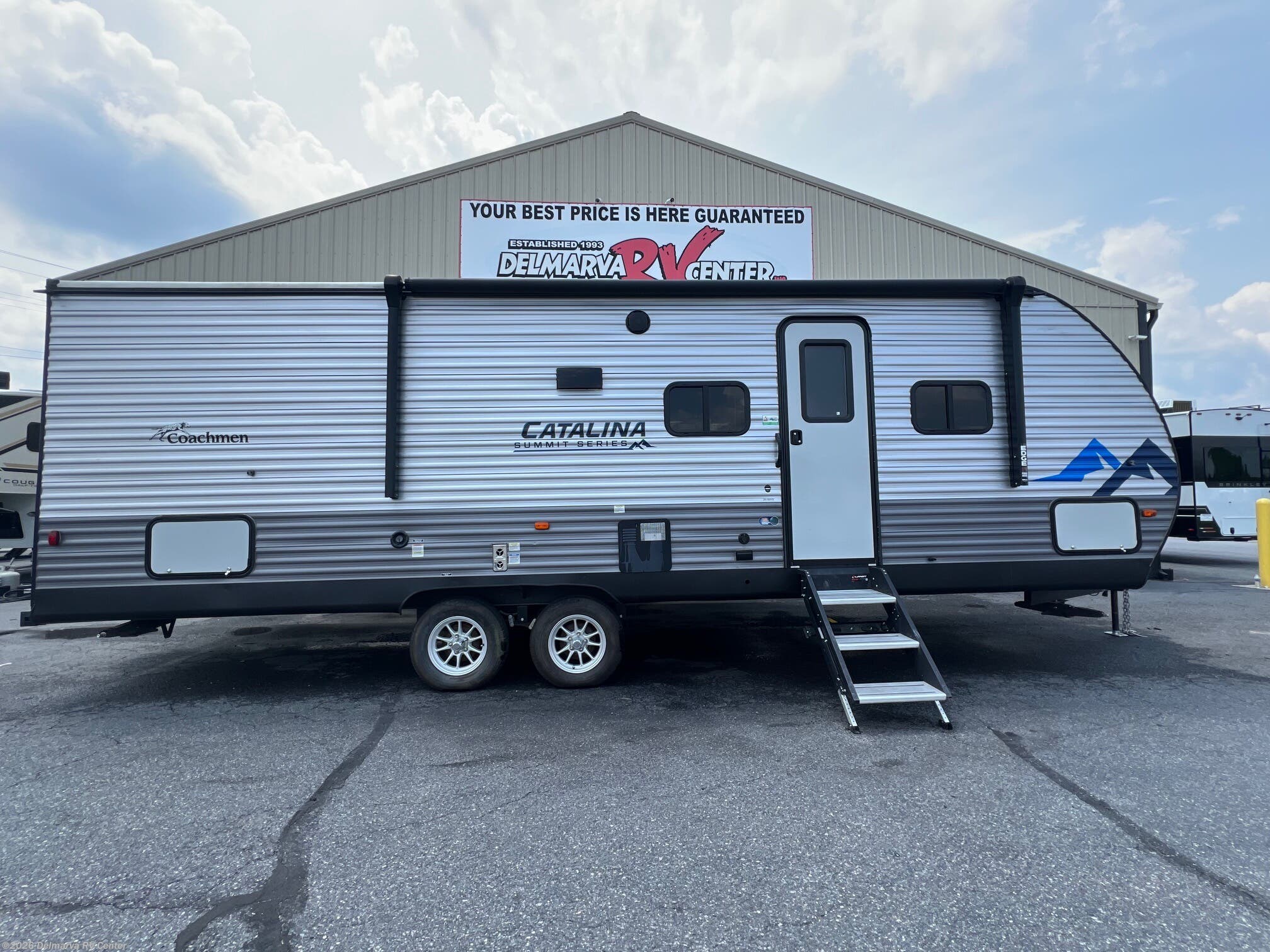 Used 2022 Coachmen Catalina Summit Series 8 261BHS available in Milford, Delaware