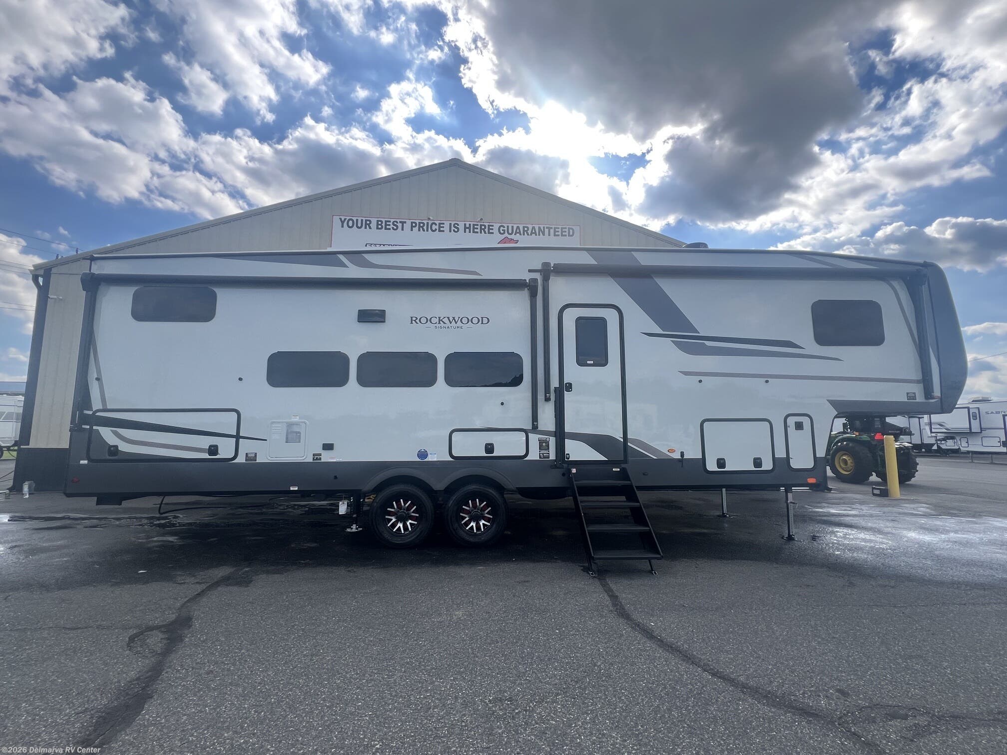 New 2027 Forest River Rockwood Signature R374DBH available in Milford, Delaware