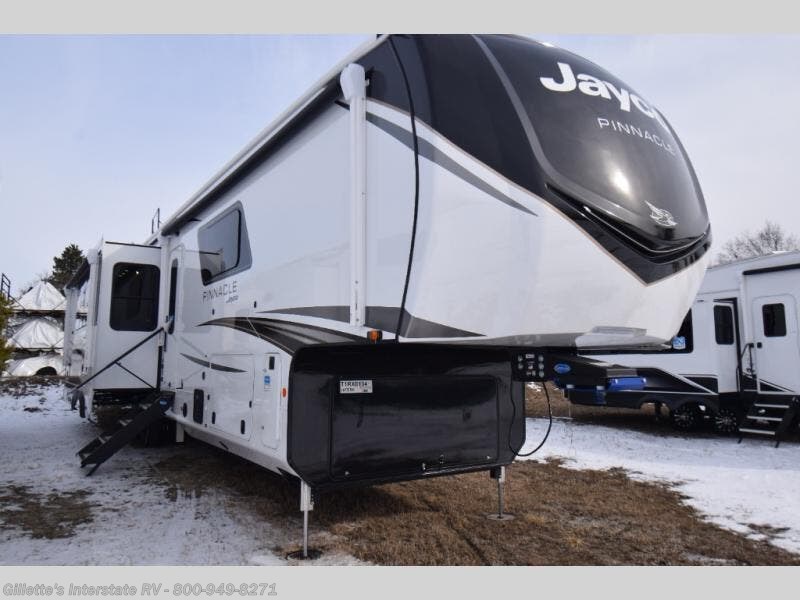 New 2026 Jayco Pinnacle 38FBRK available in Haslett, Michigan