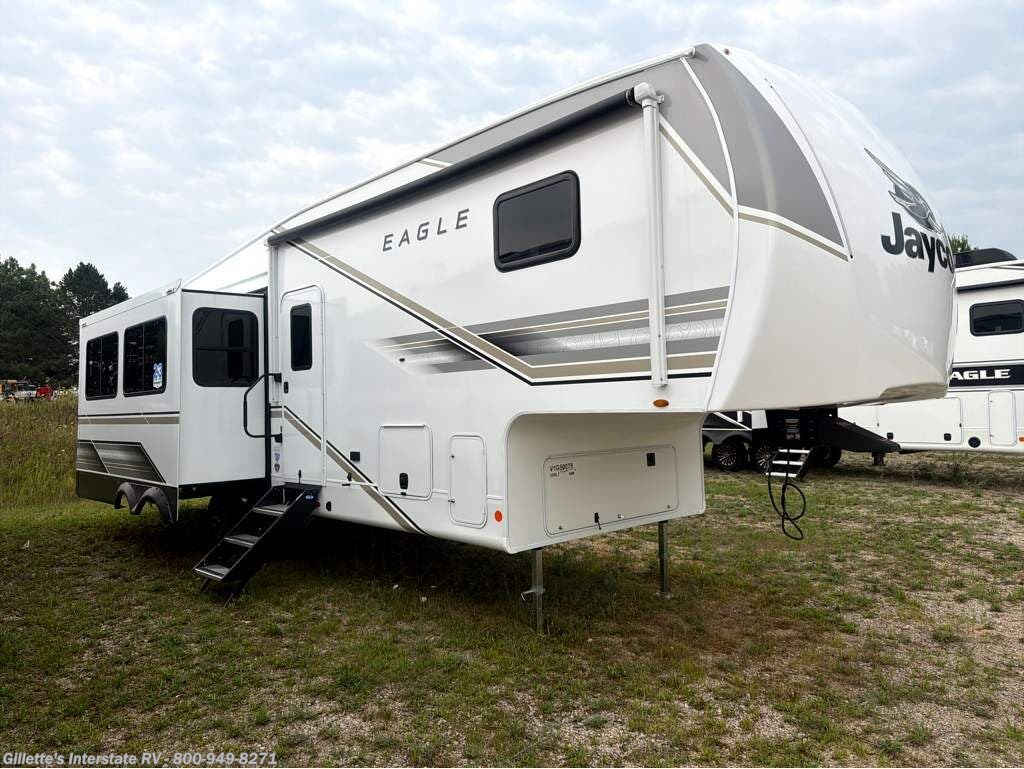 New 2027 Jayco Eagle SLE 30RLT available in Haslett, Michigan