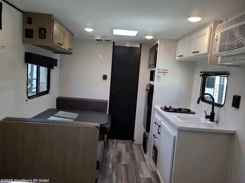 New 2026 Jayco Jay Flight SLX 170FQW Sport Edition available in Saginaw, Michigan