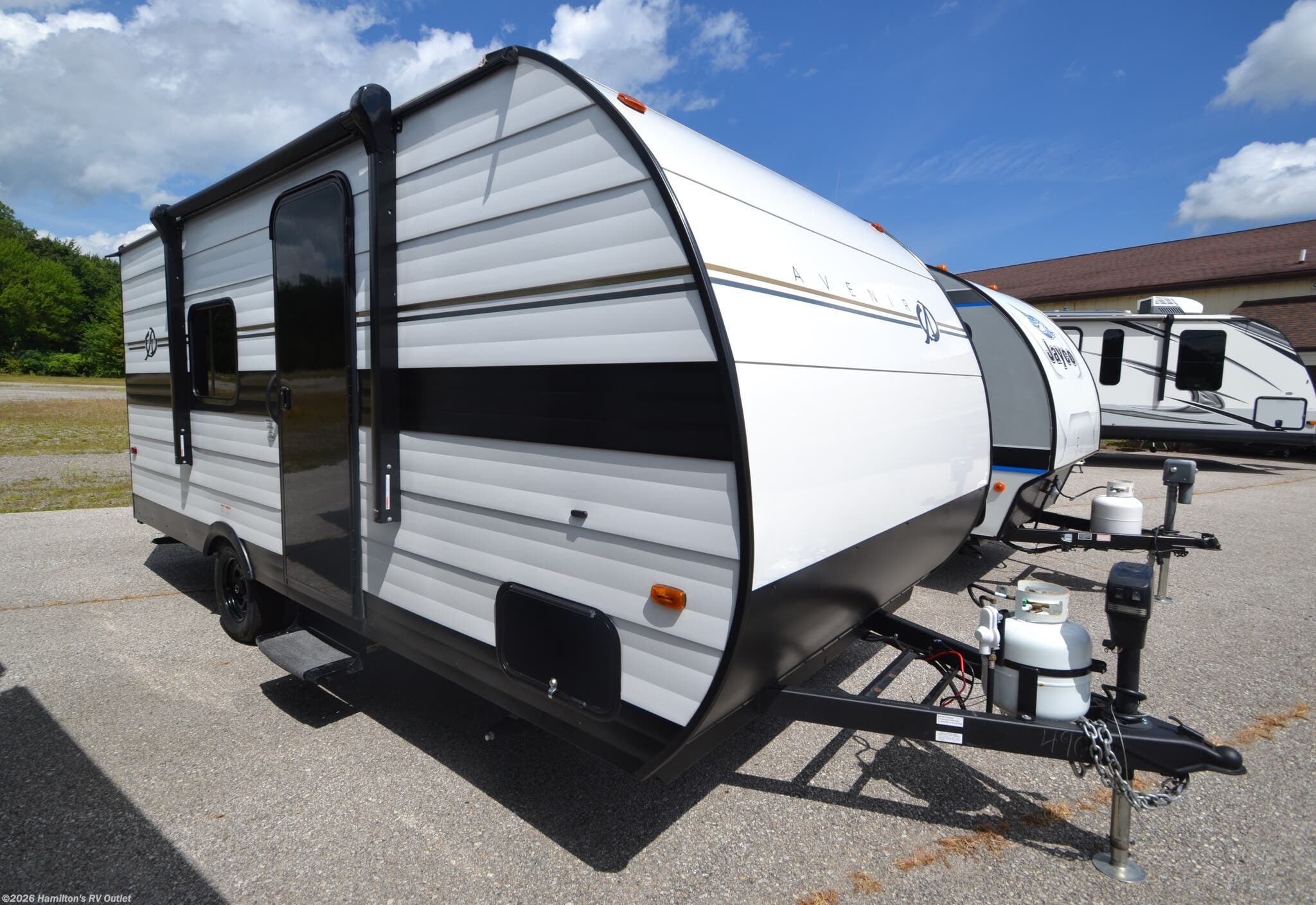 Used 2025 Cruiser RV Avenir A-17RB available in Saginaw, Michigan