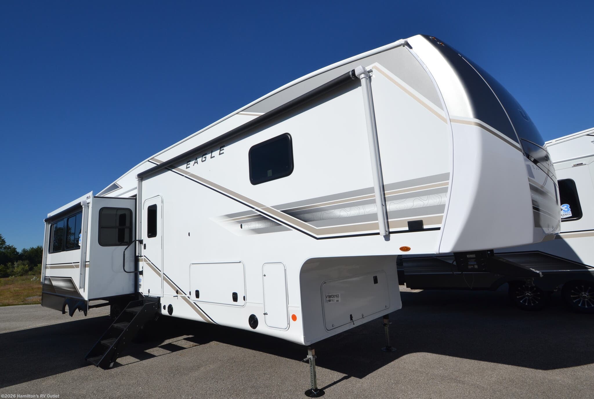 New 2027 Jayco Eagle 321RSTS available in Saginaw, Michigan